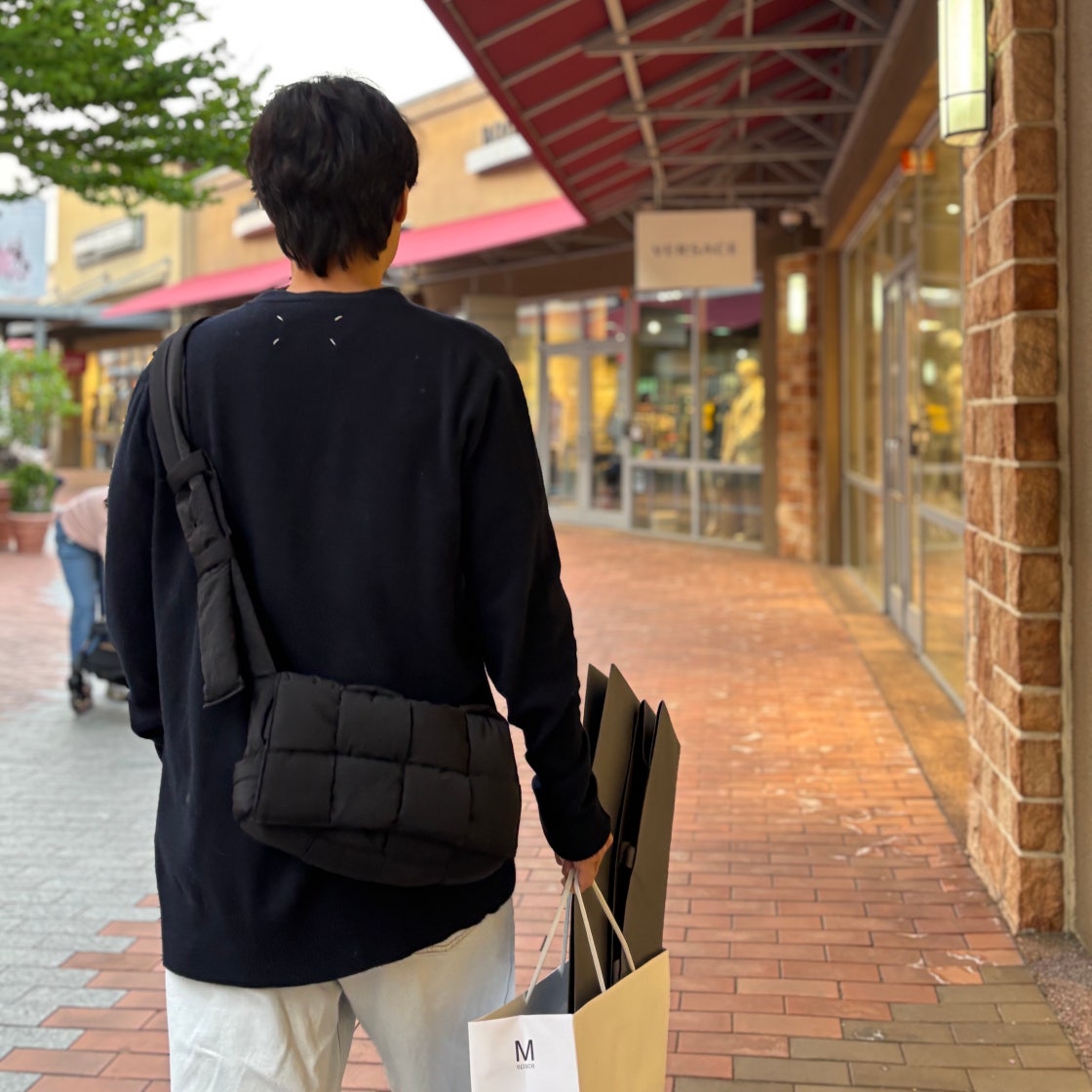브이넥 가디건 | SHOP | KREAM 브이넥 가디건 | SHOP | KREAM