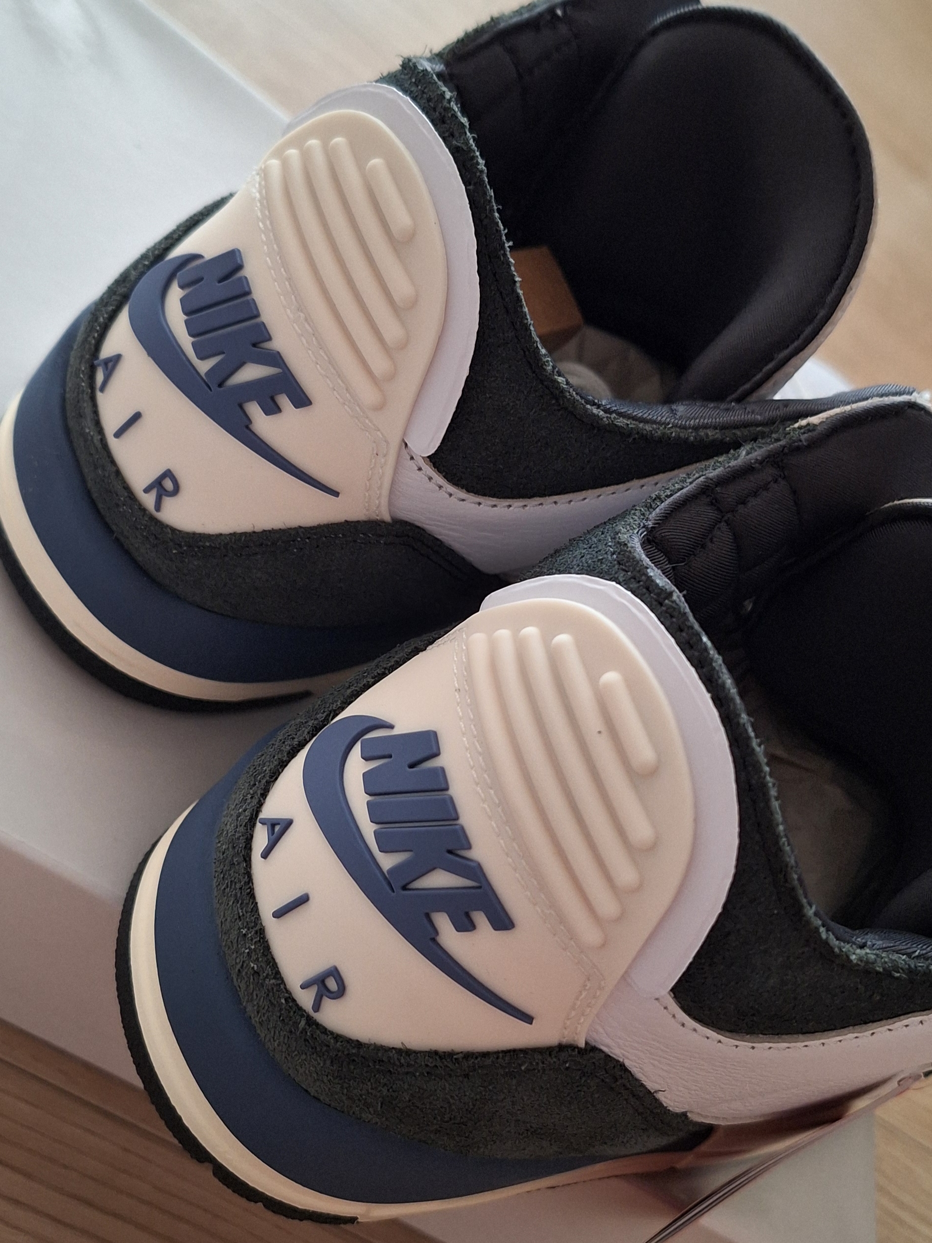 Jordan 3 x A Ma Maniere Retro OG SP For The Love 착용 스타일 - 4