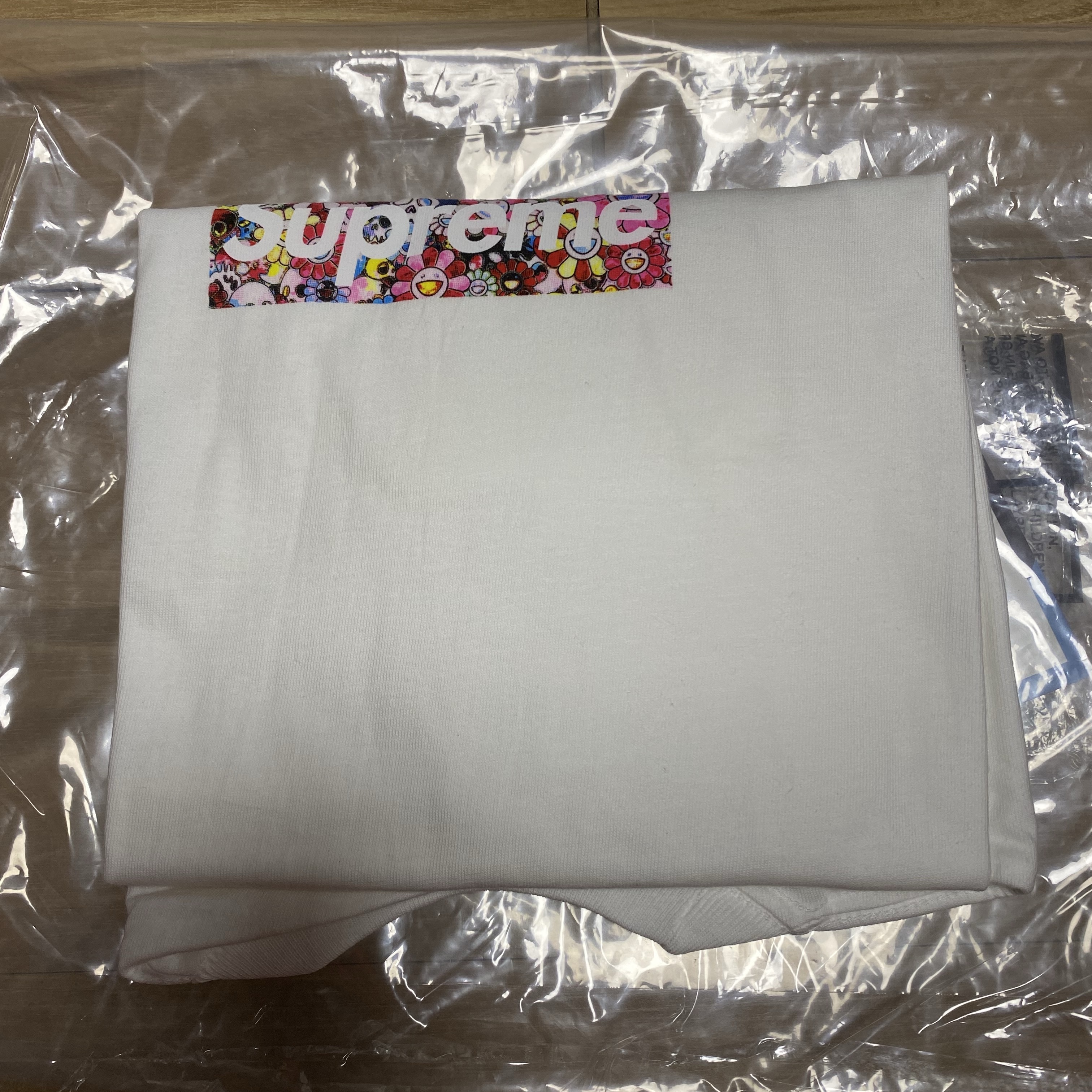 Supreme x Murakami Takashi COVID-19 Relief Box Logo T-Shirt White - 20SS 착용 스타일