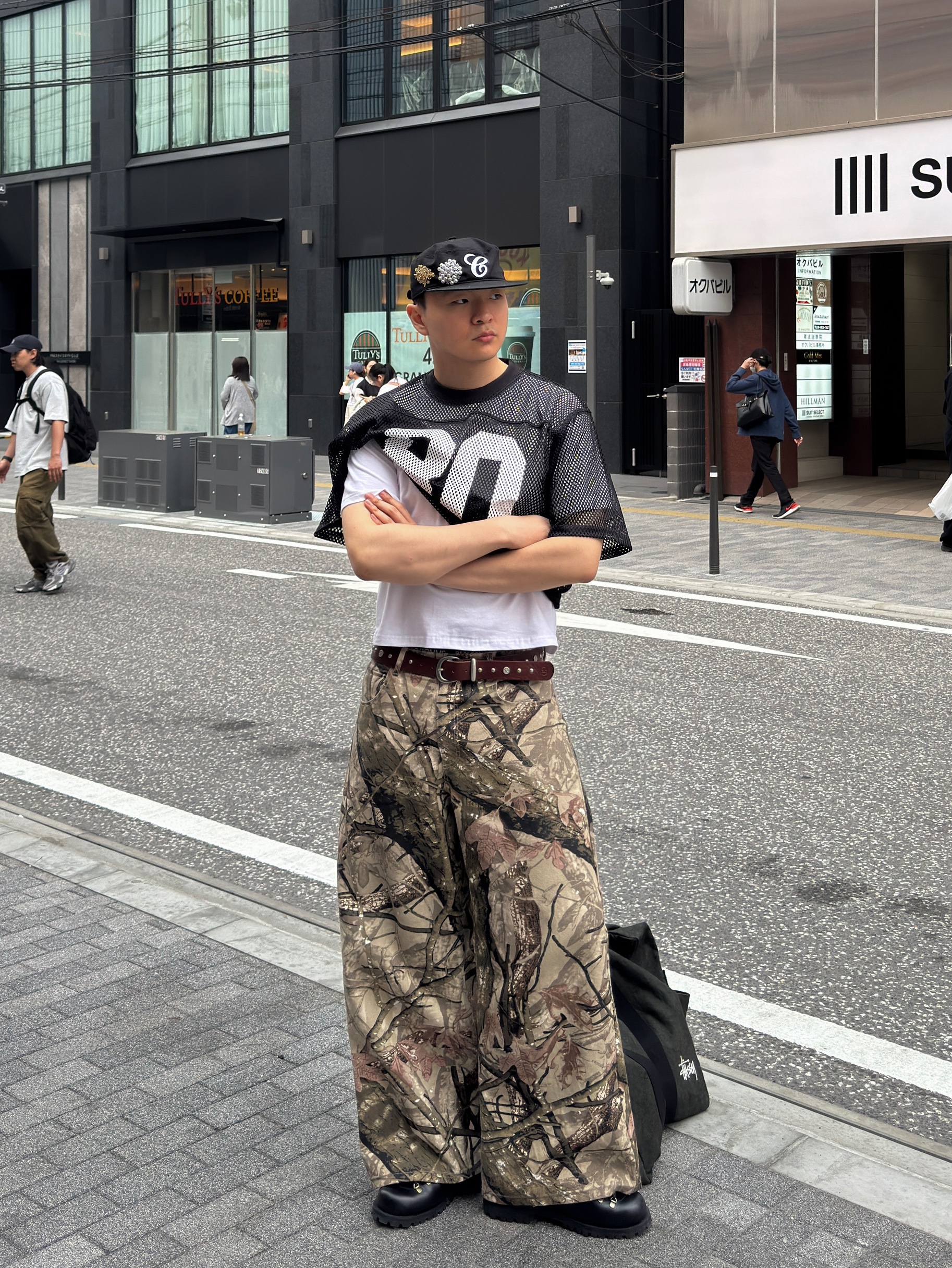 Stussy Canvas Flight Bag Washed Black, Stussy Team Jersey 80 Black 착용 스타일 - 2