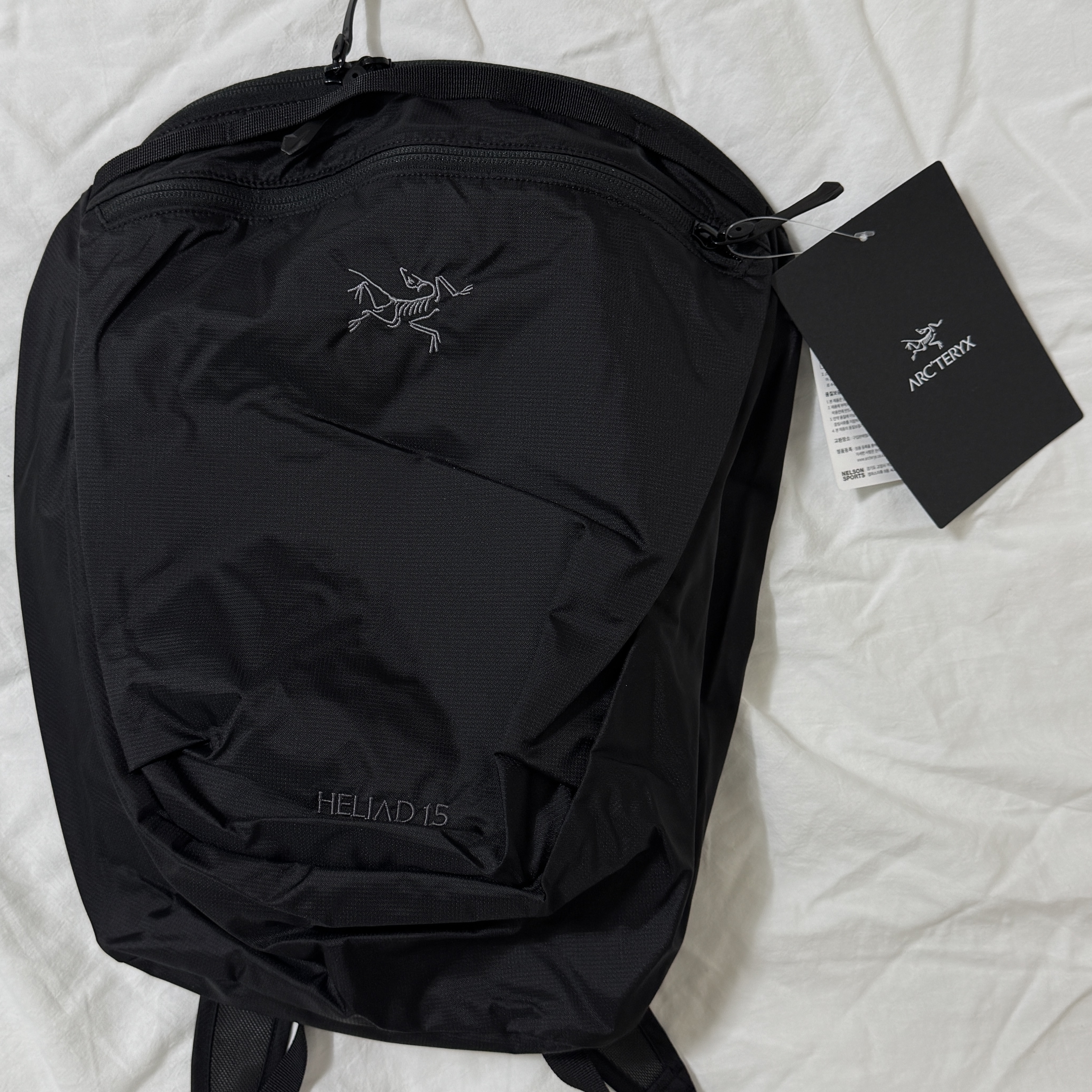 Arc'teryx Heliad 15 Backpack Black 착용 스타일 - 5