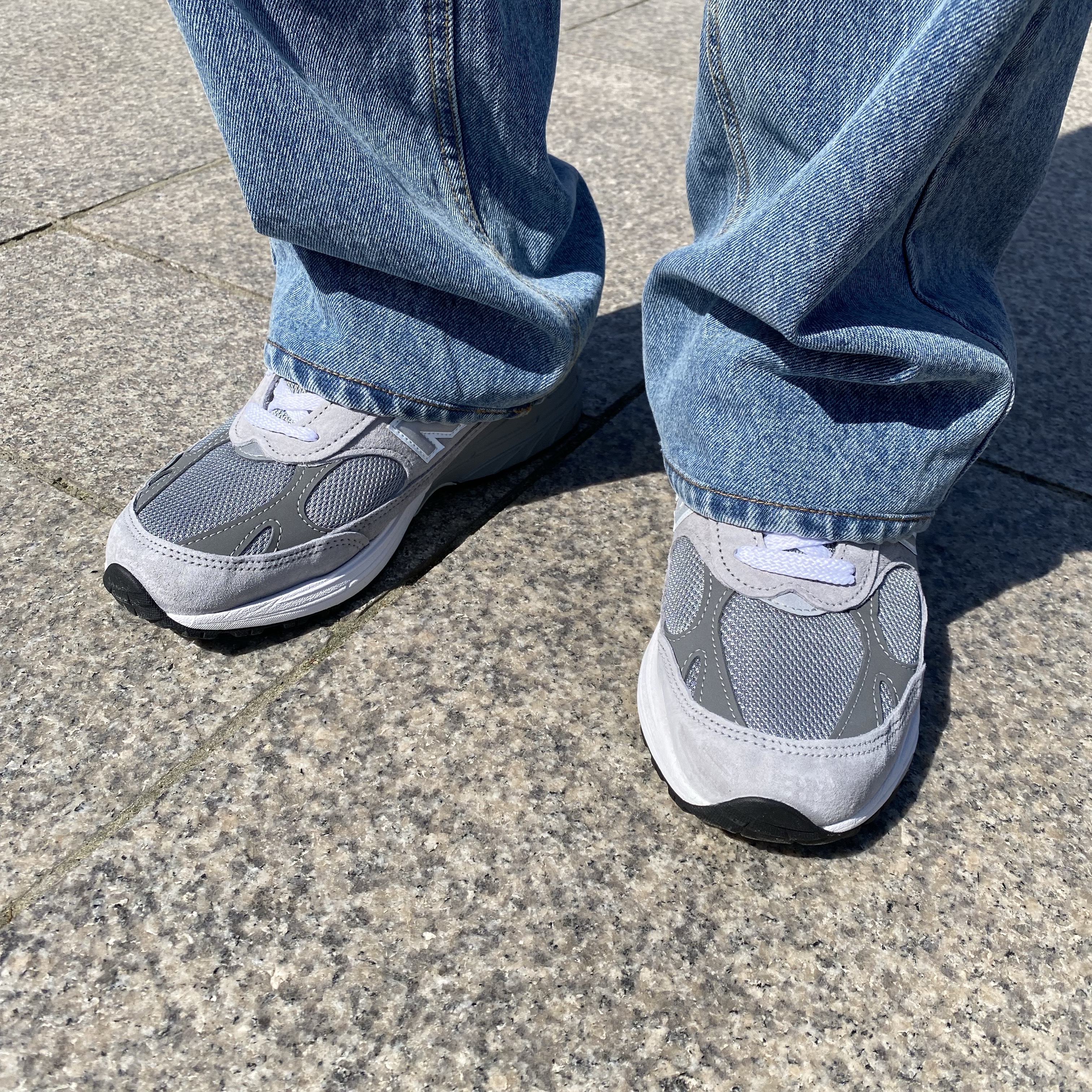 (W) New Balance 993 Made in USA Grey - B Standard 착용 스타일 - 2