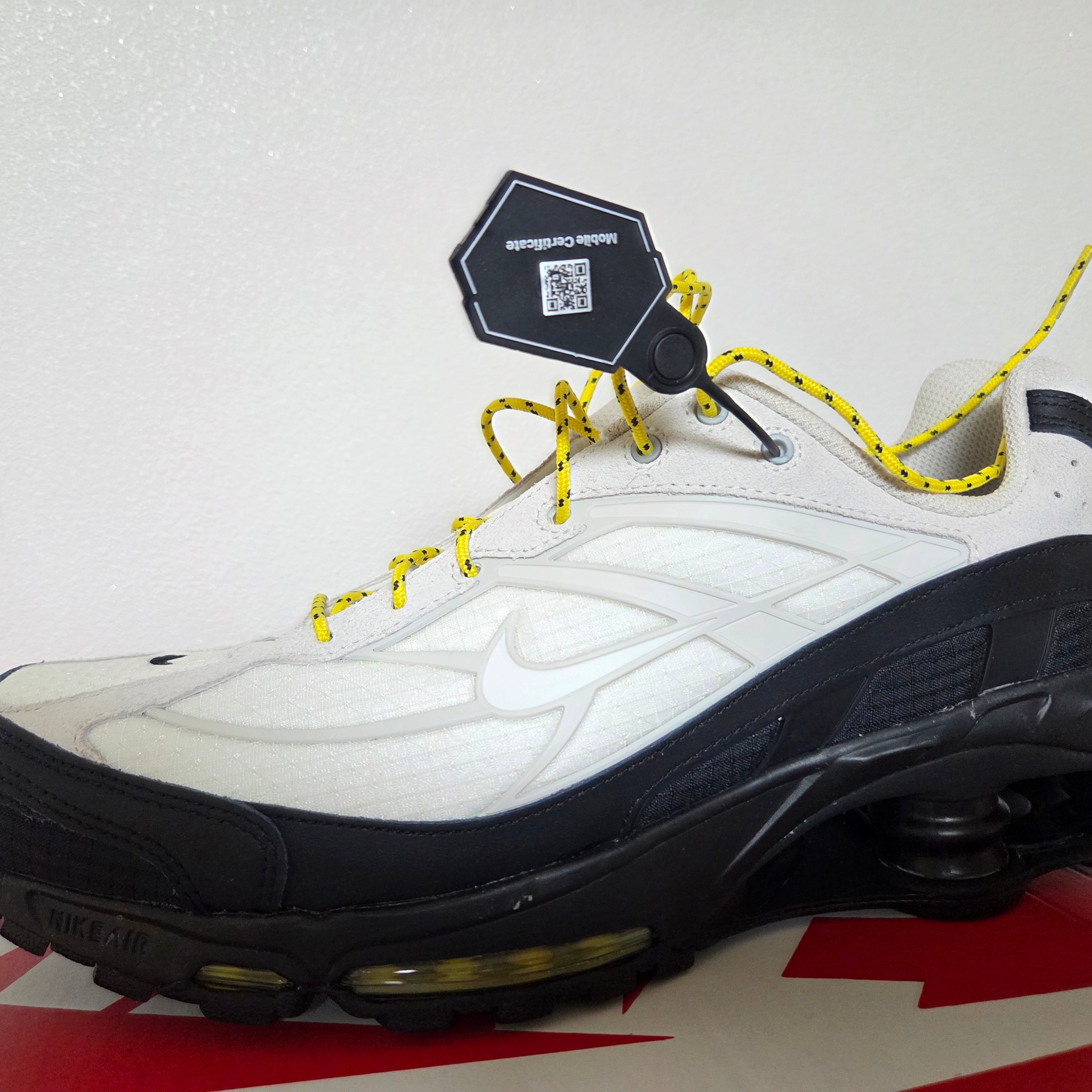 Nike Shox Ride 2 Black and Phantom 착용 스타일 - 1