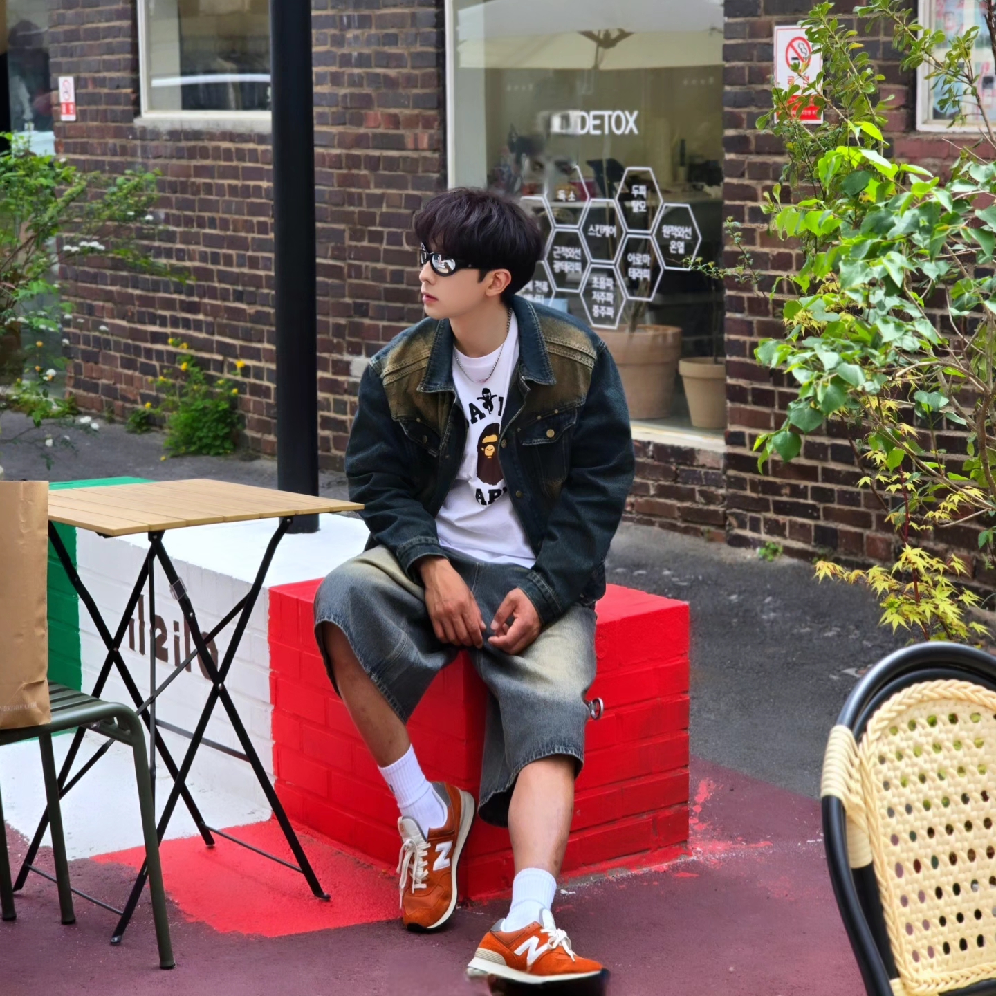 Diesel Dx1446 Red Enamel Stainless Steel Chain Necklace Silver, BAPE Ninja College T-Shirt White 착용 스타일 - 3