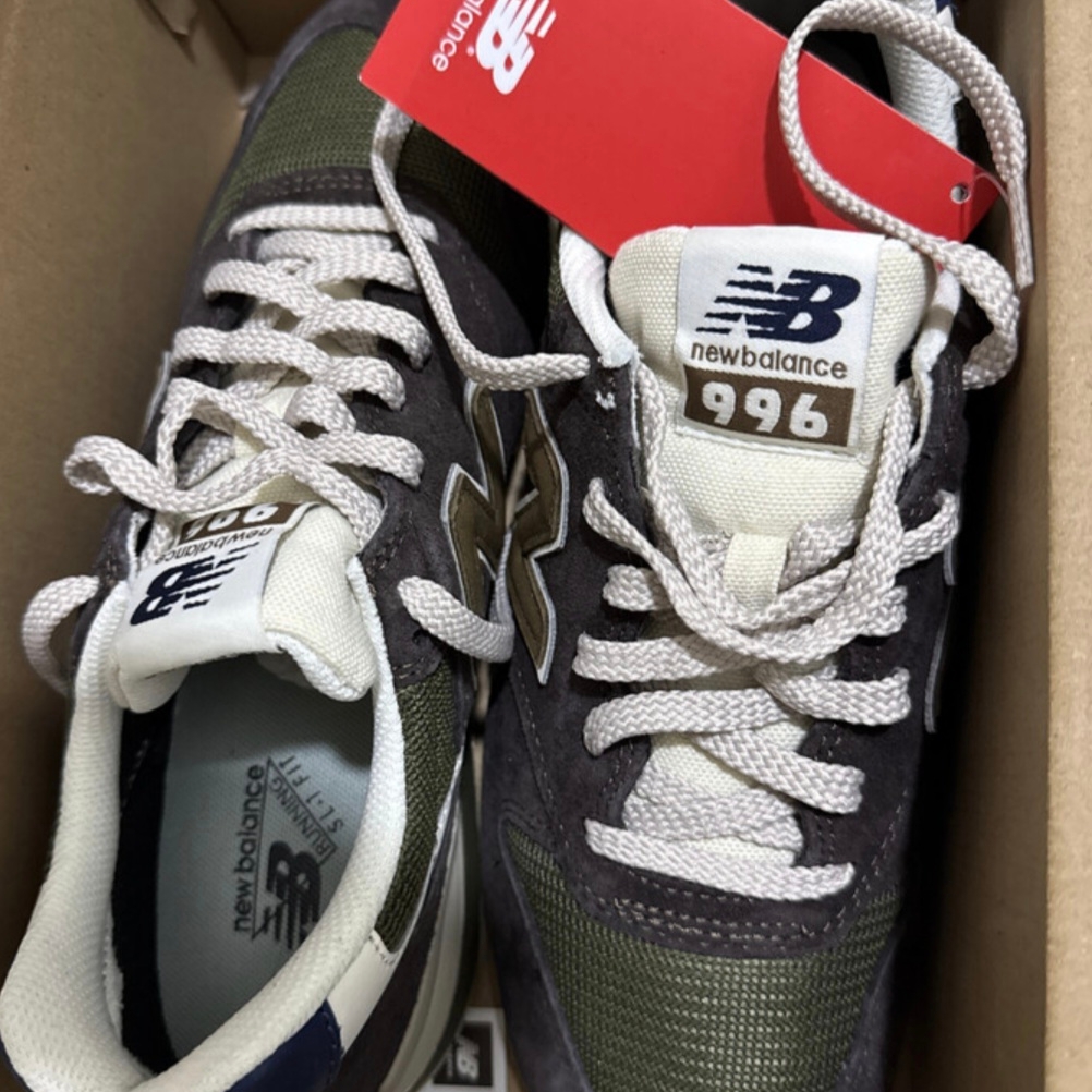 New Balance 996 Brown 착용 스타일