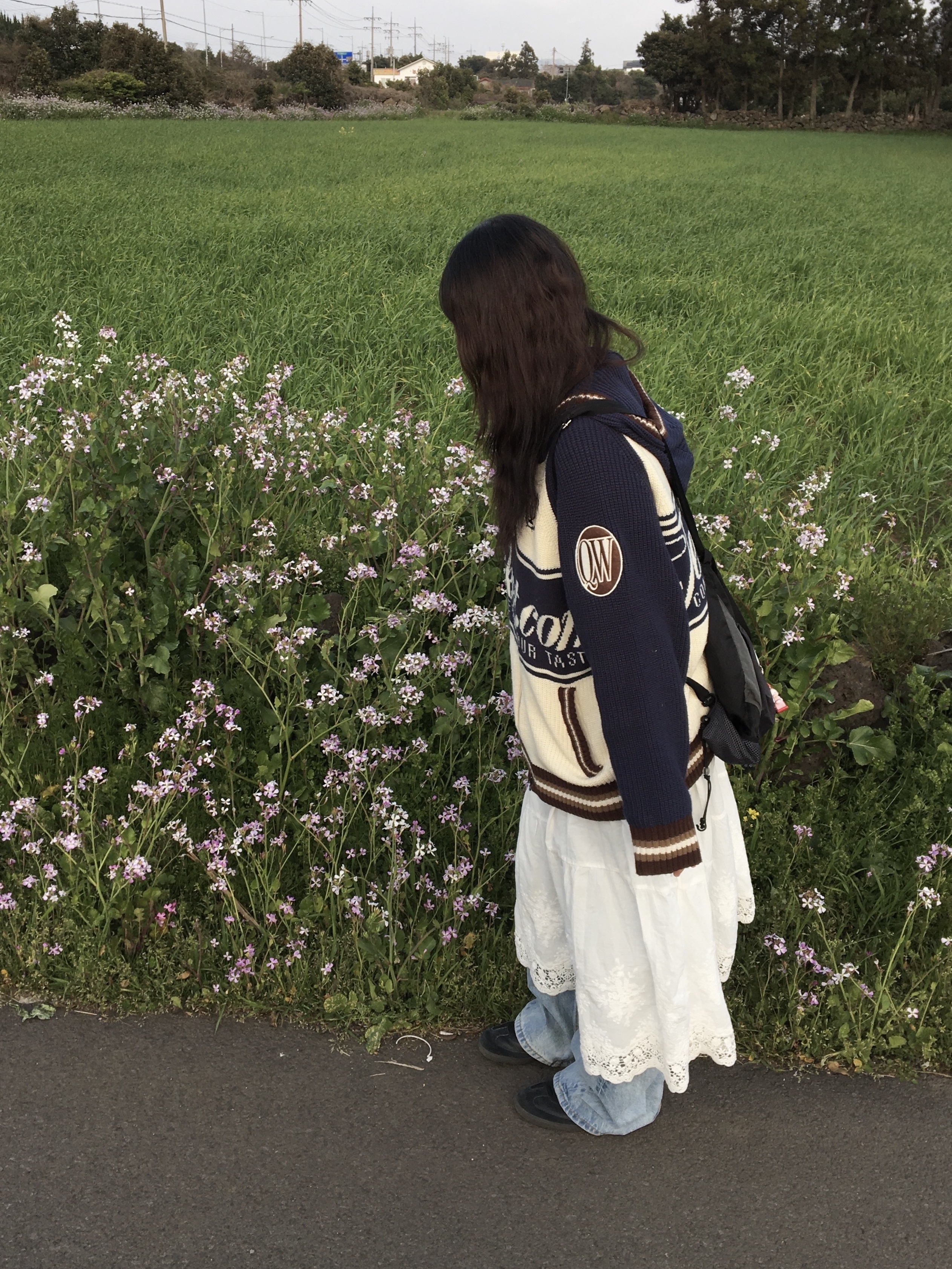 AEAE Check Patchwork Denim Pants Light Blue, Adidas Samba OG Black White Gum 착용 스타일 - 3