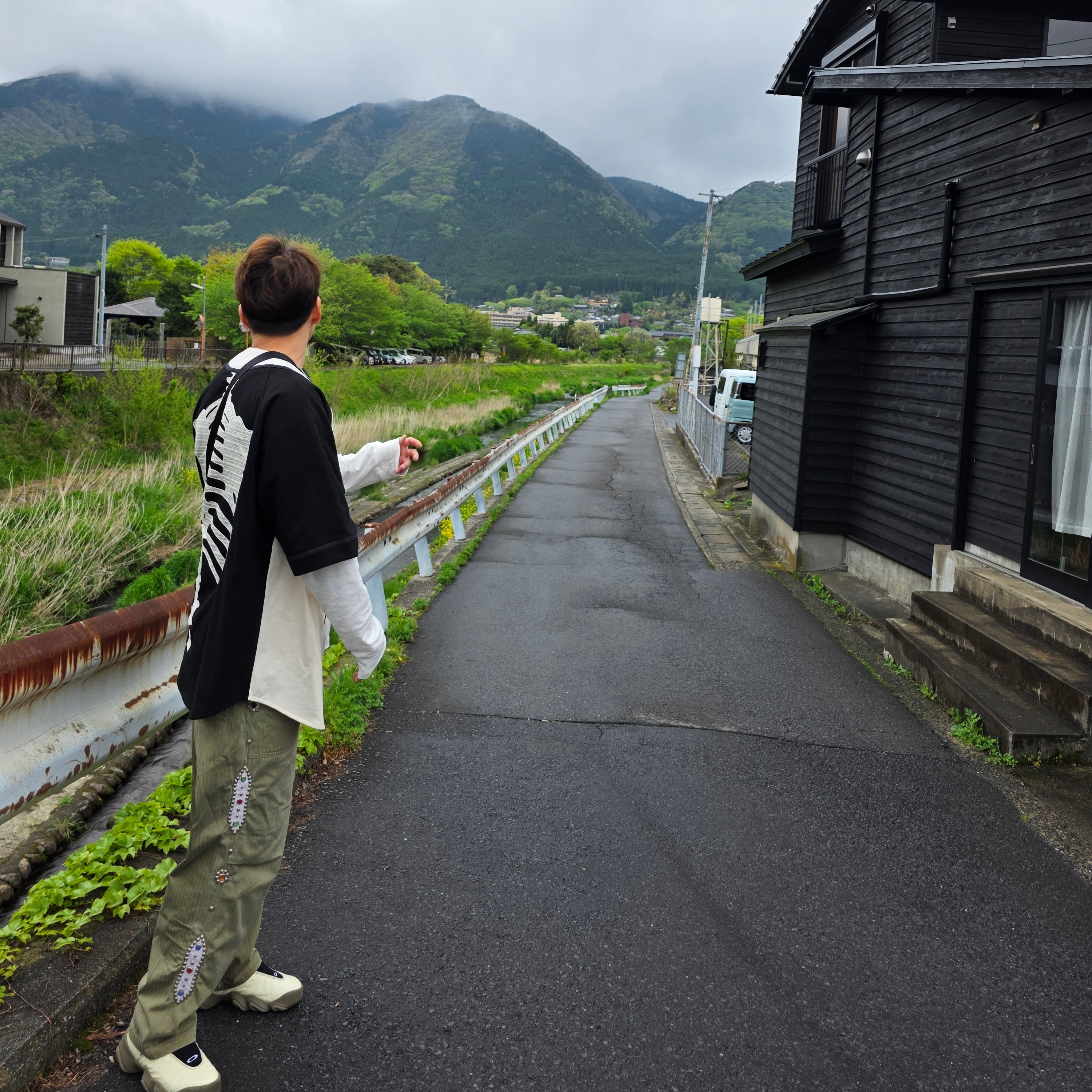 Kapital Baseball Bone Shirt Kinari Black, Human Made Graphic L/S T-Shirt #1 White 착용 스타일 - 3