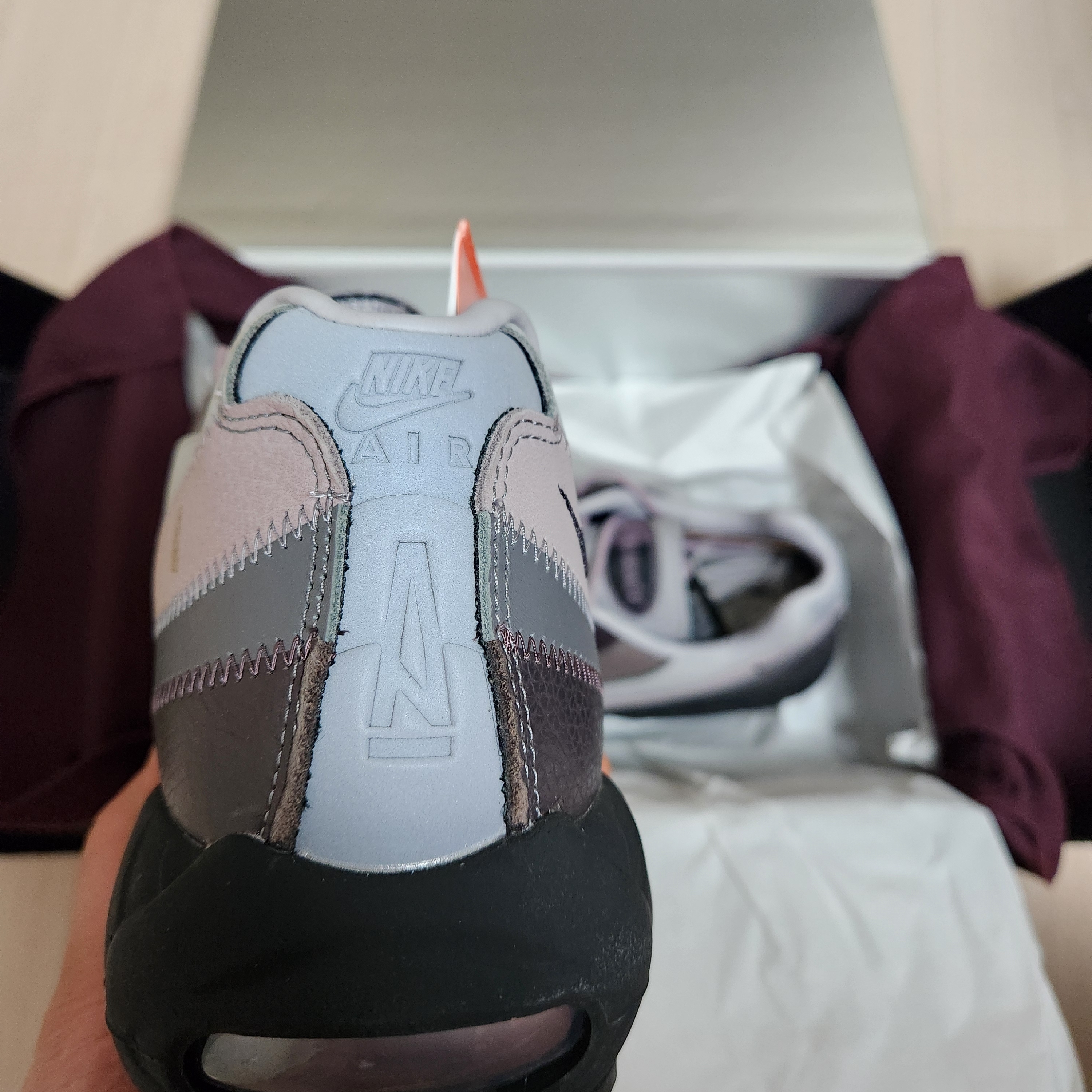 Nike x A Ma Maniere Air Max 95 W.Y.W.S. 착용 스타일 - 5