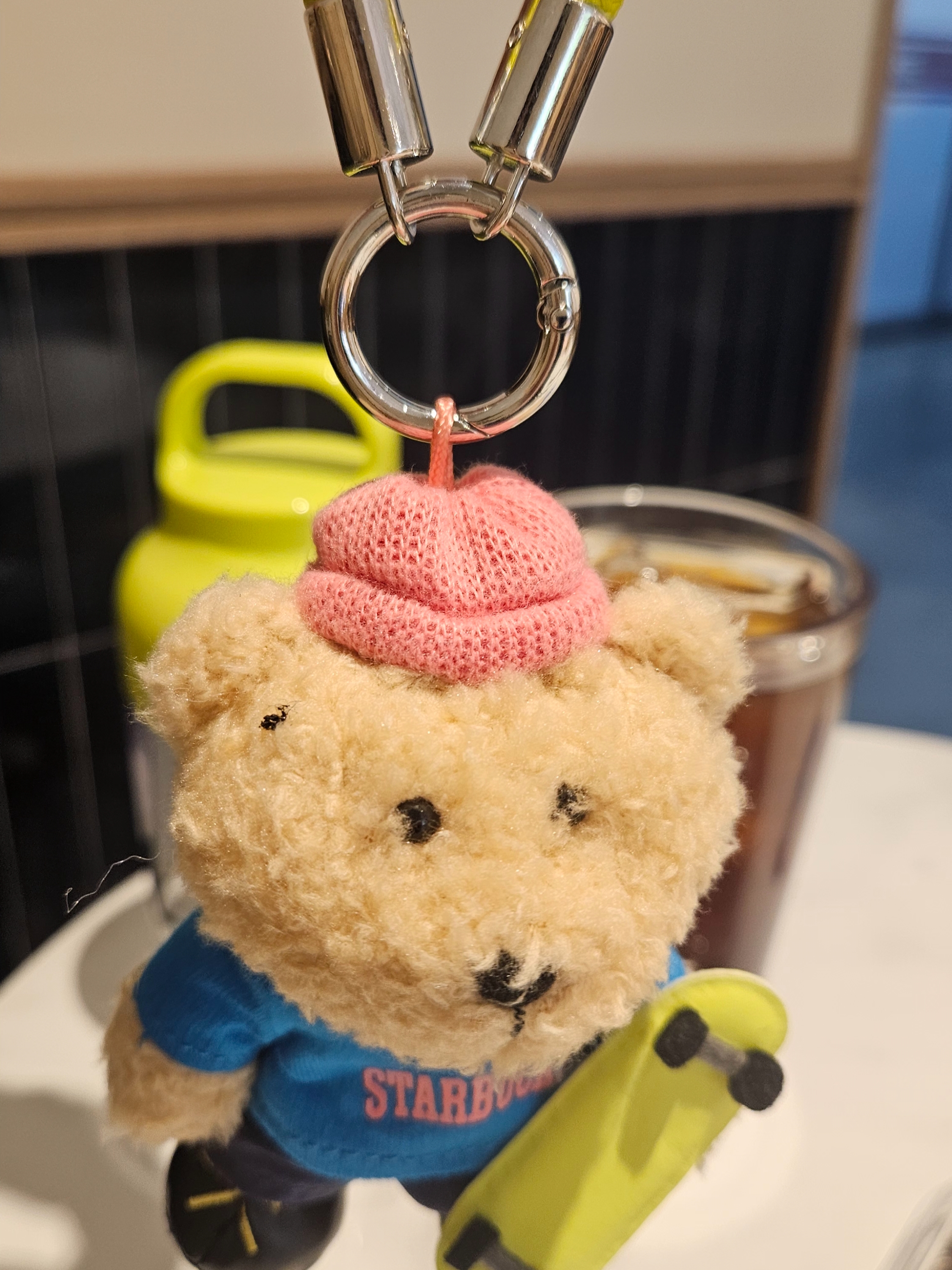 Bearbrick x Ader Error 100% 착용 스타일 - 2