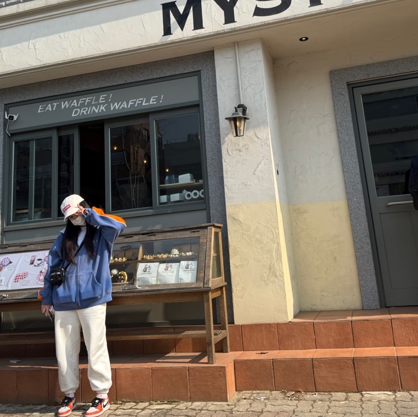 Supreme Denim Camp Cap Natural - 23SS, Supreme State Zip Up Hooded Sweatshirt Washed Royal - 24FW 착용 스타일