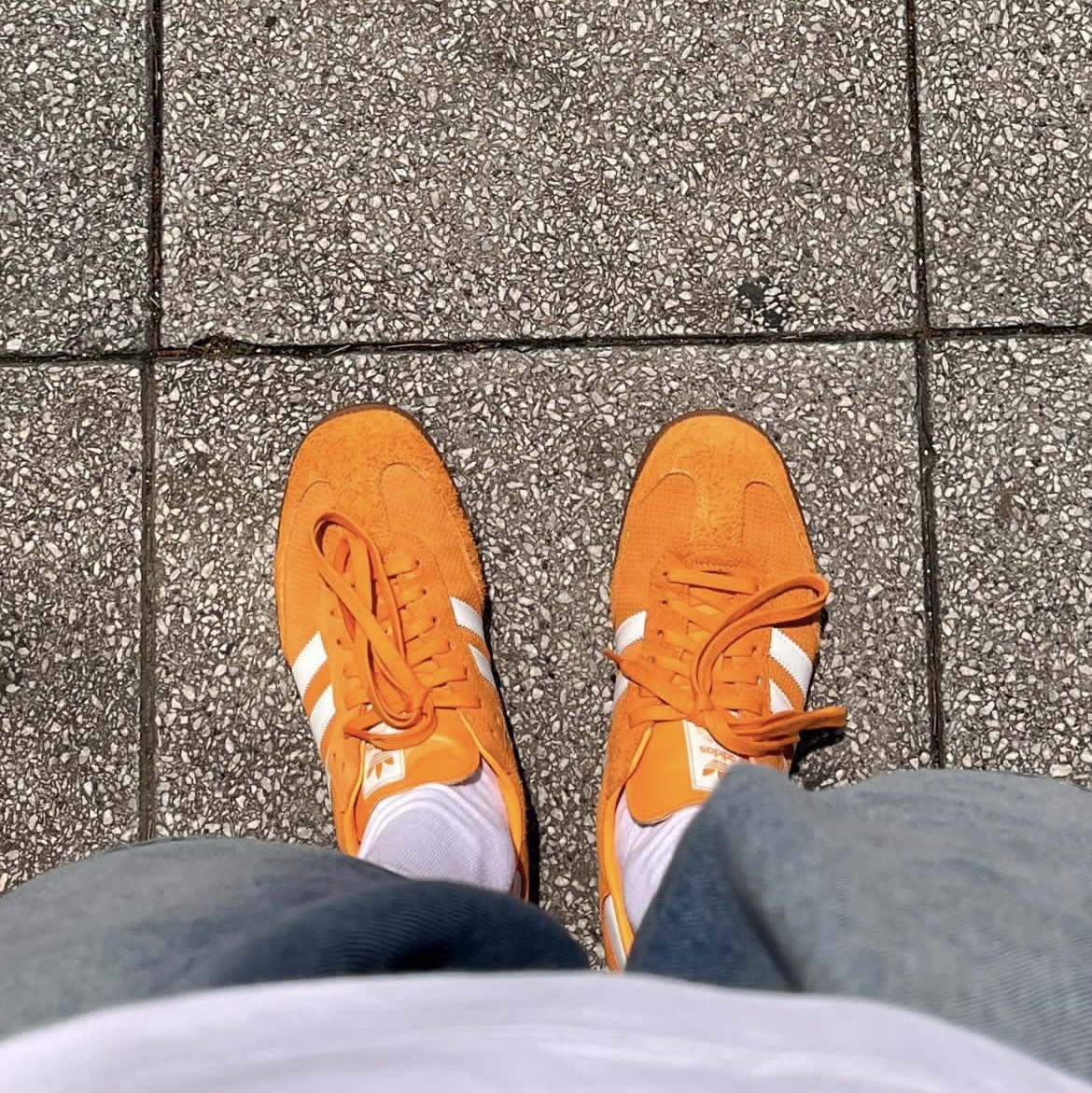 Adidas Samba OG Orange Rush, Adidas Adicolor Woven Firebird Track Top Green  - KR Sizing 착용 스타일 - 1