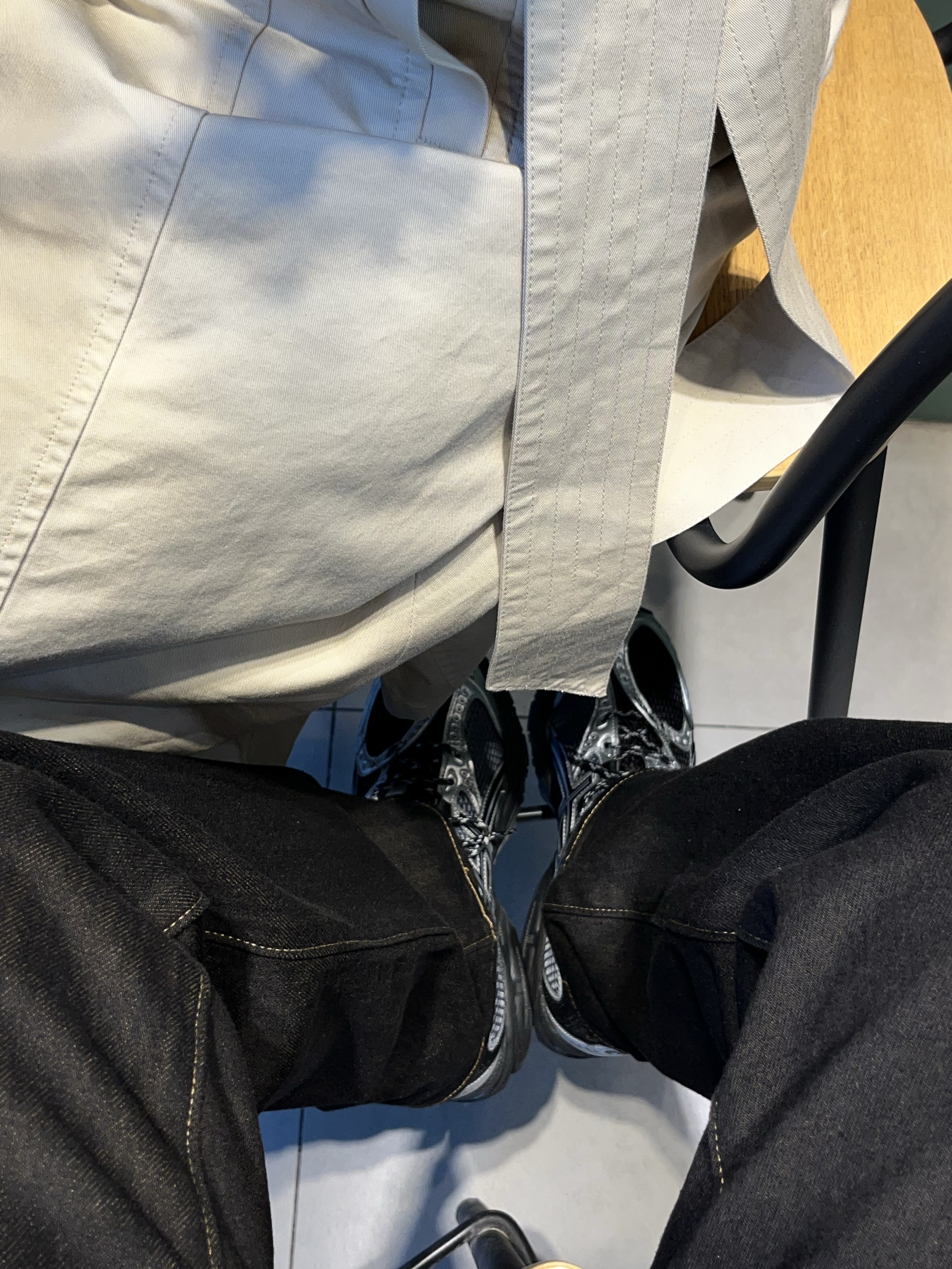 Stussy x Levi's Crispy Rinse 568 Jean Black, Asics Gel-Nimbus 10.1 Black Pure Silver - Korea Exclusive 착용 스타일