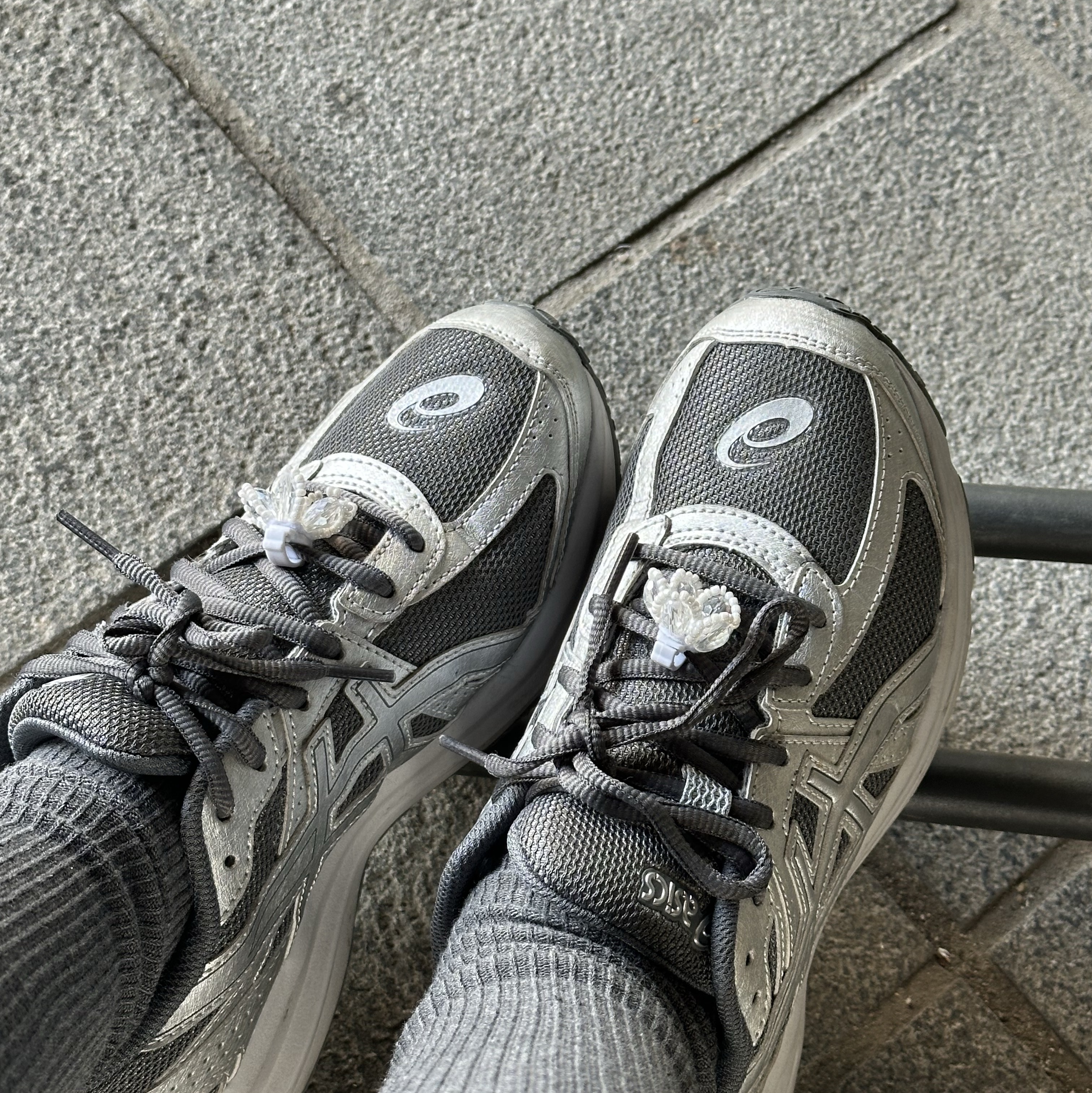 Asics Jog 100 S SMU Sheet Rock Pure Silver - 2E Wide, Prada Duet Re-Nylon Shoulder Bag Black Gold 착용 스타일 - 3