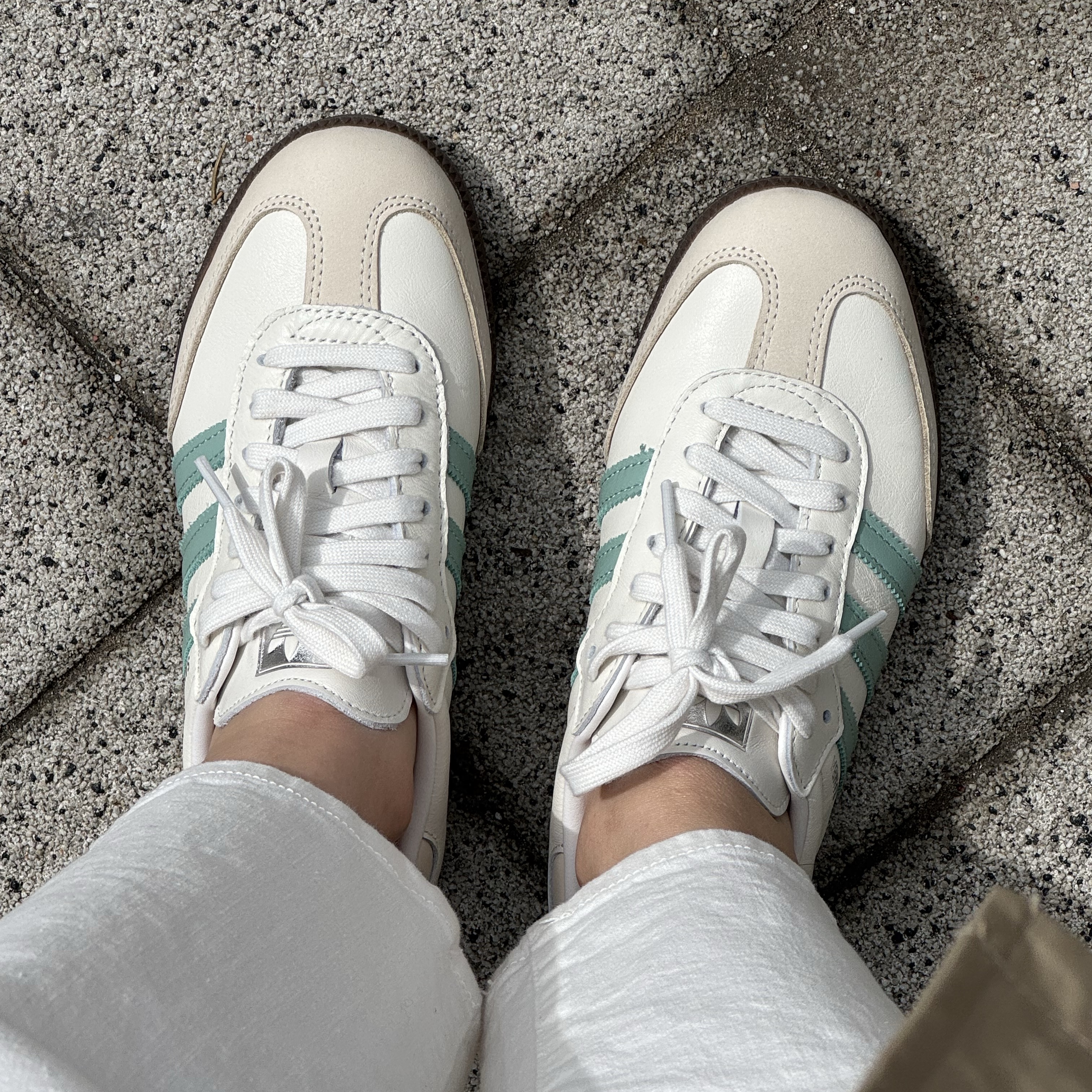 (W) Adidas Samba OG Cloud White Hazy Green 착용 스타일