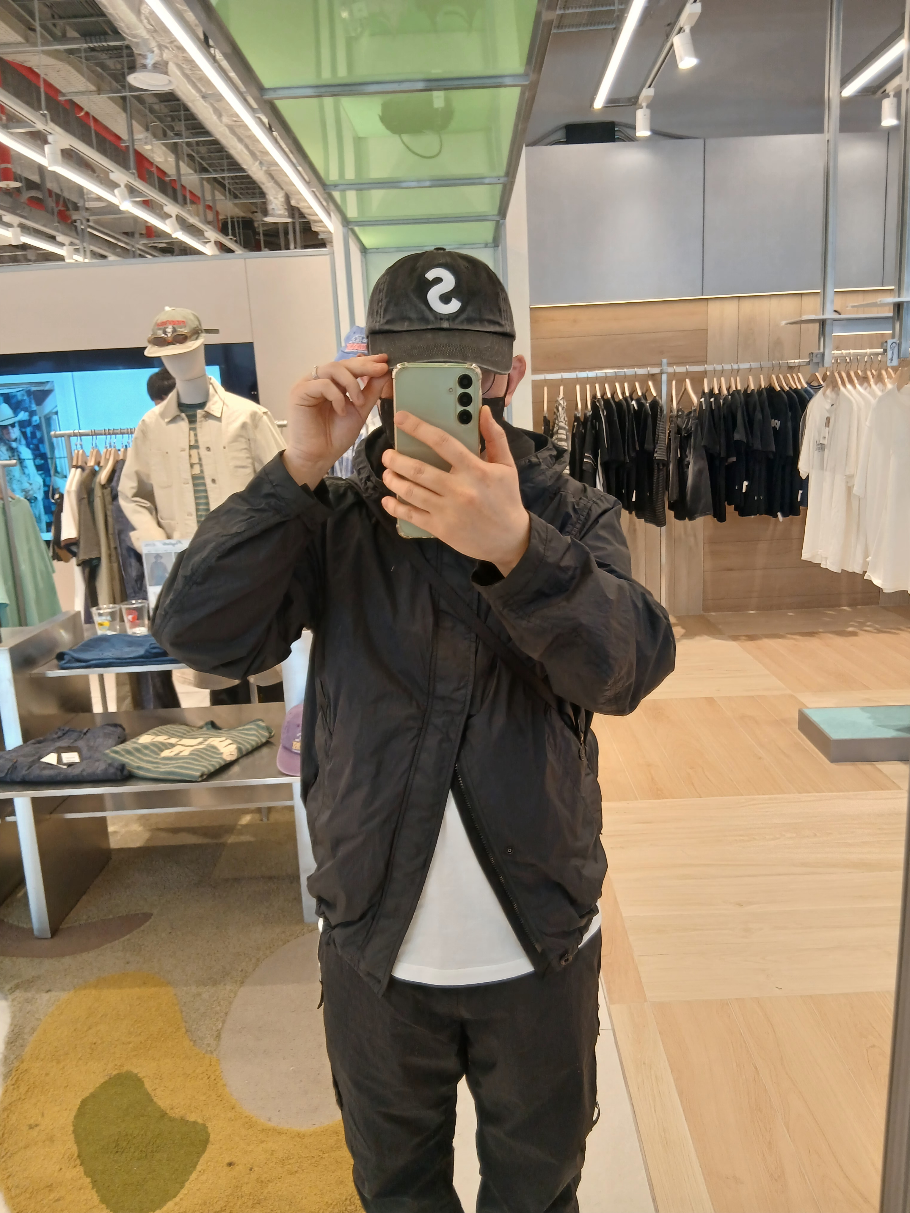 Wooyoungmi Cotton Back Logo T-Shirt White - 24SS, Stone Island S0A23 Crinkle Reps R-NY Wind Resistant Anti-Drop Hooded Jacket - 25SS 착용 스타일 - 3