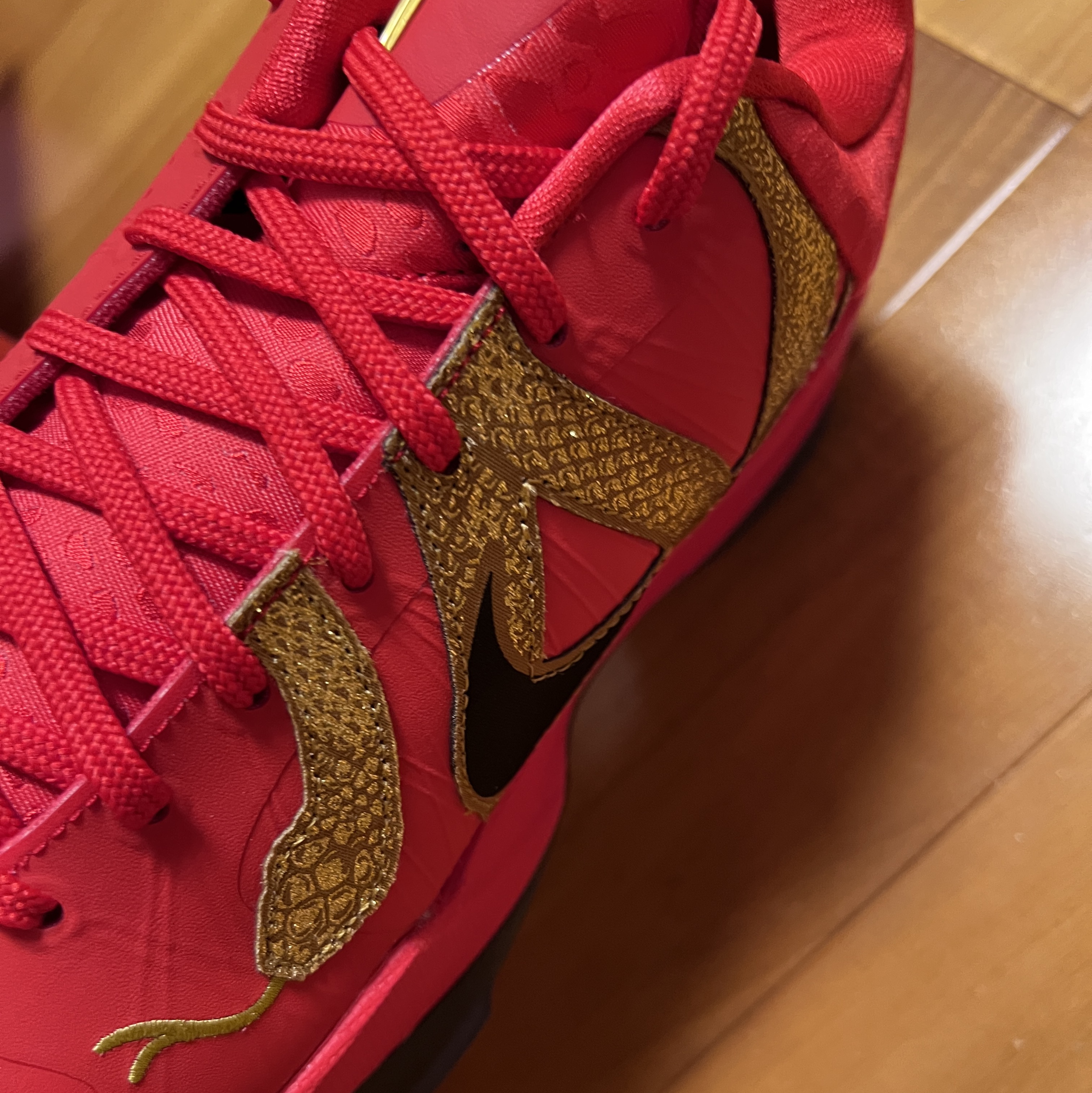 Nike Kobe 5 Protro Year of the Mamba University Red 착용 스타일
