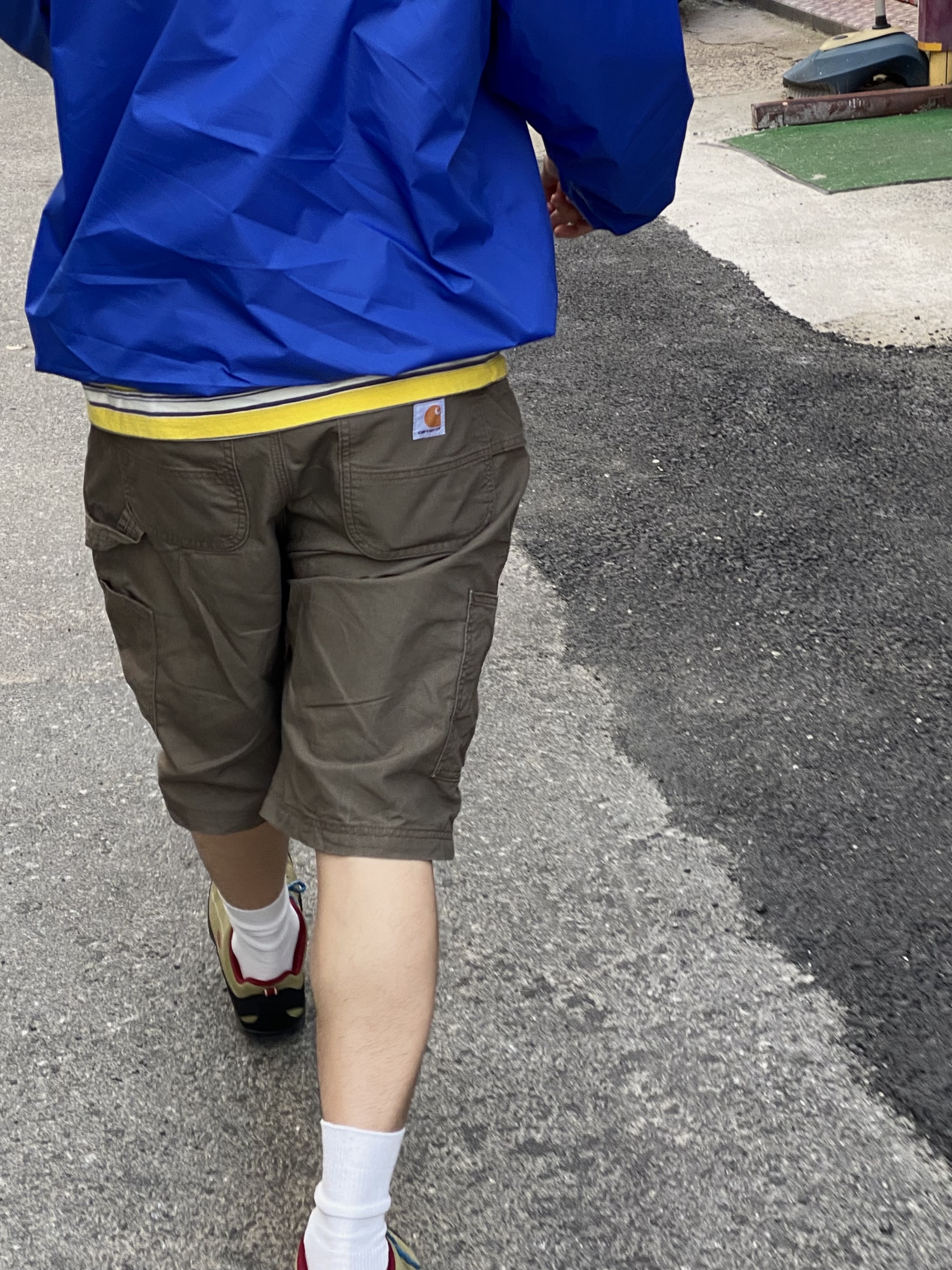 Keen Jasper Sneakers Khaki, Play Comme des Garcons x K-Way Half Zip Jacket Blue 착용 스타일 - 2