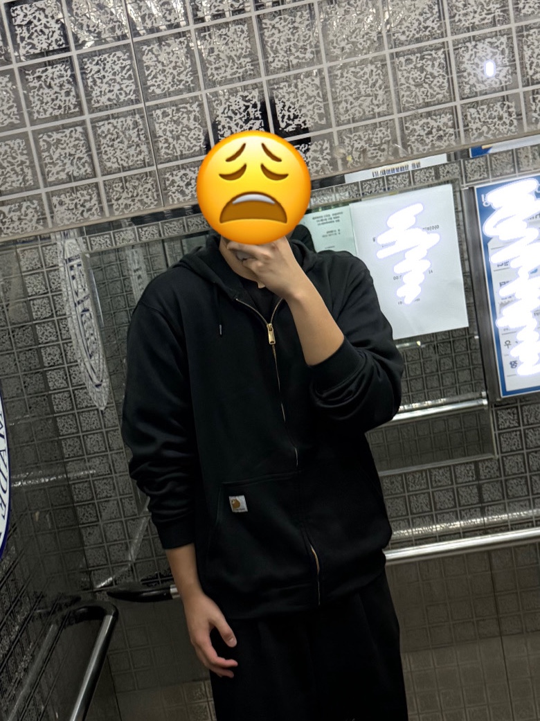 Carhartt Loose Fit Midweight Regular Full Zip Sweatshirt Black 착용 스타일 - 2