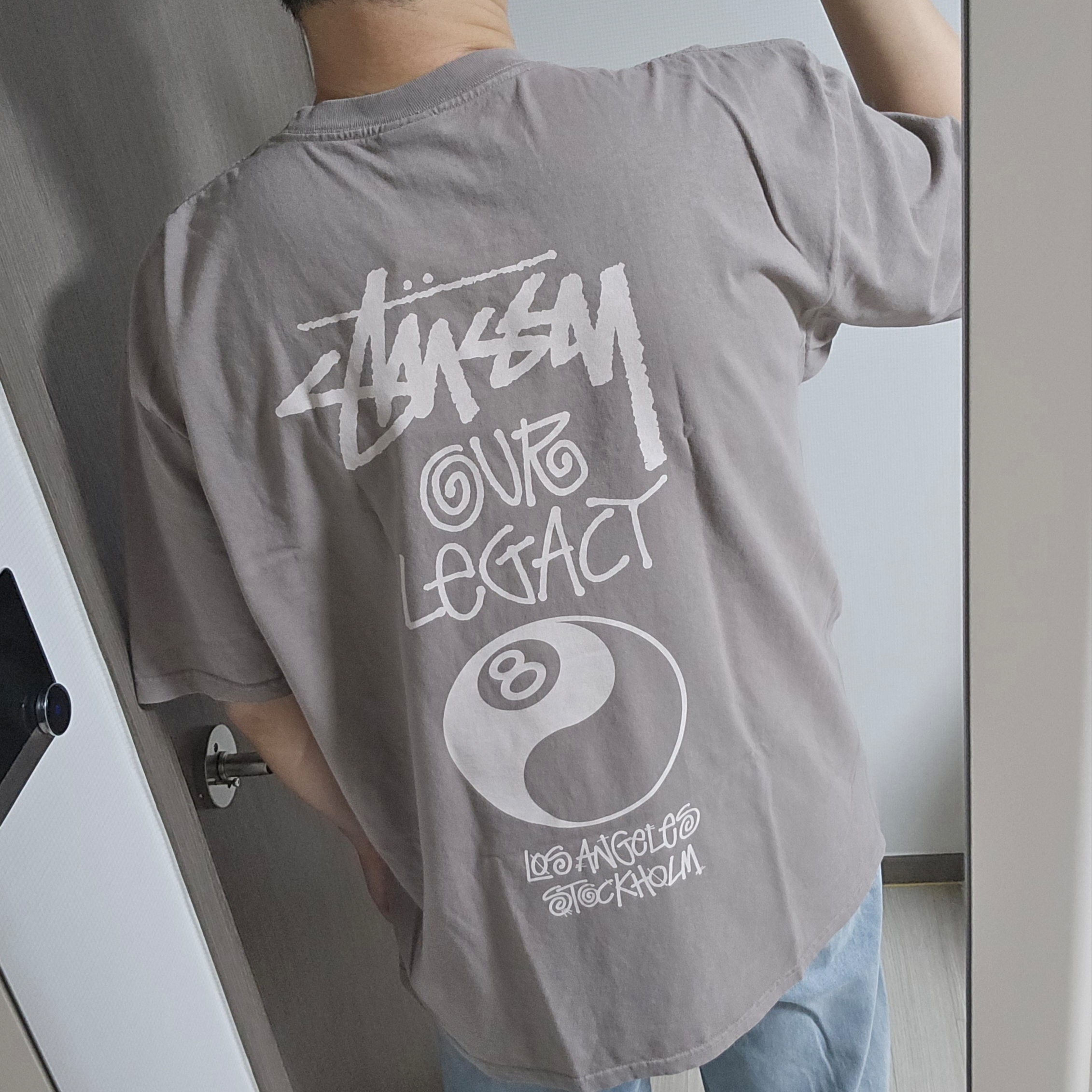 Stussy x Our Legacy Work Shop 8 Ball Pigment Dyed Yin Yang T-Shirt Taupe 착용 스타일