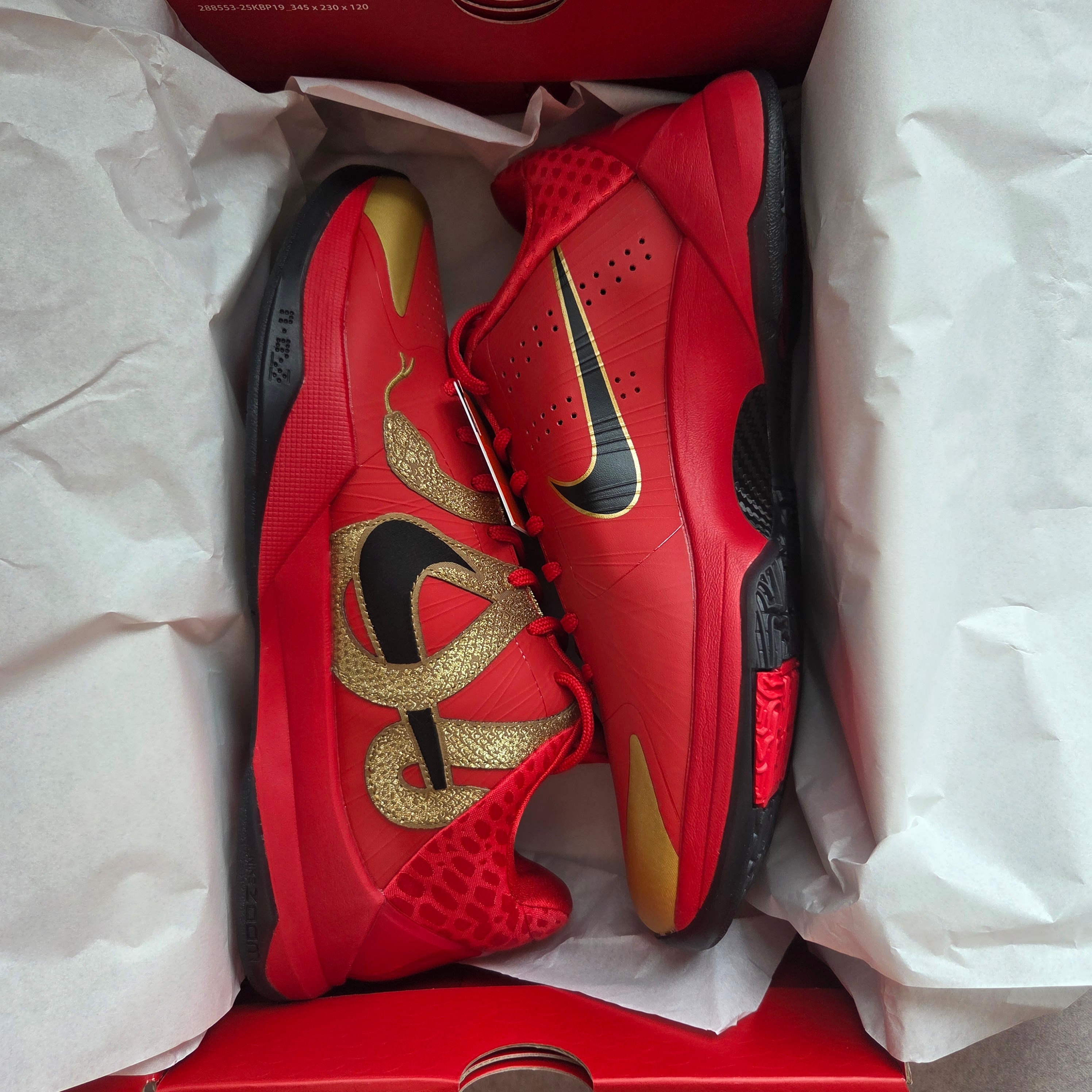 Nike Kobe 5 Protro Year of the Mamba University Red 착용 스타일