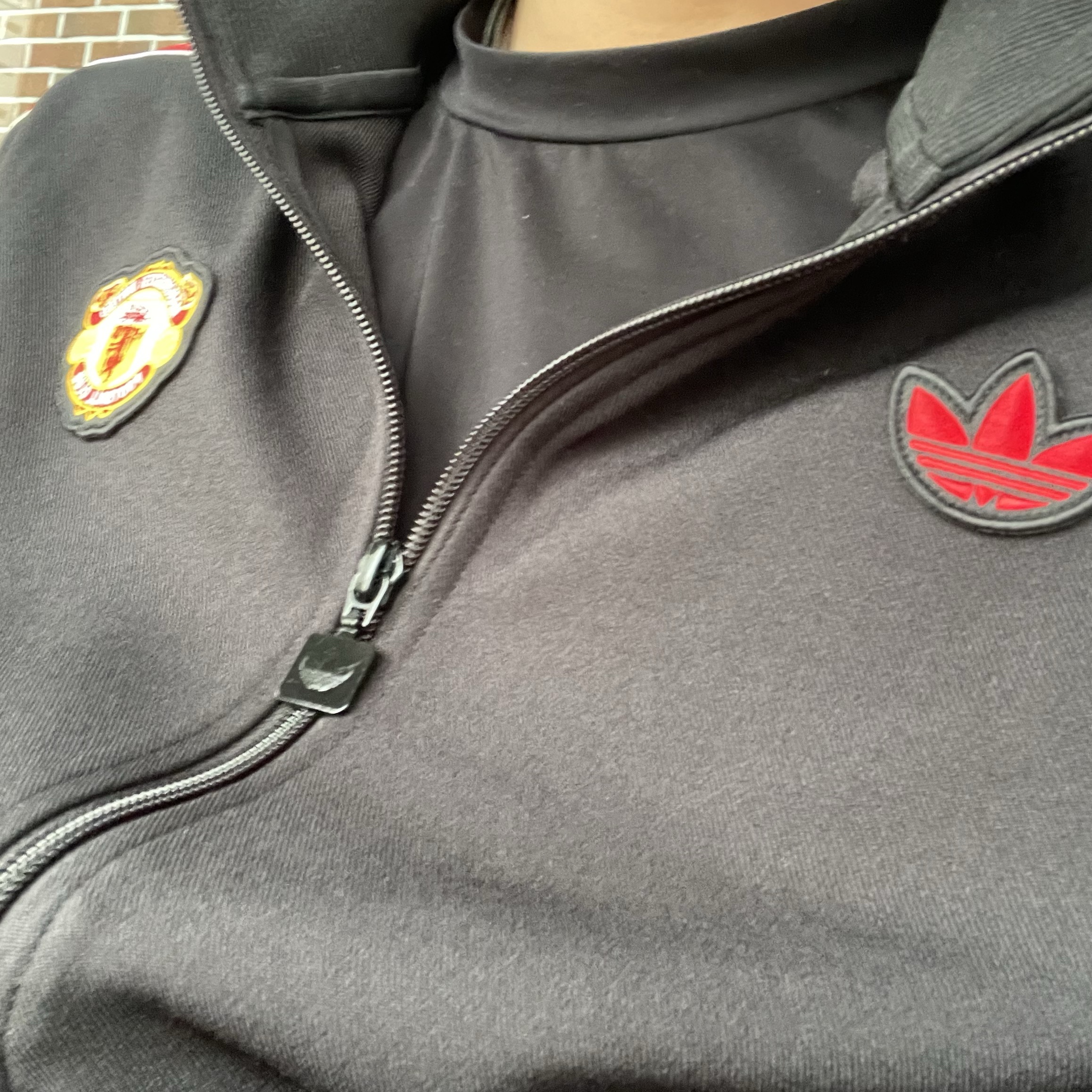 Adidas Manchester United Terrace Icon Track Top Black - KR Sizing, Sentiments No.350 Necklace Silver 착용 스타일 - 2