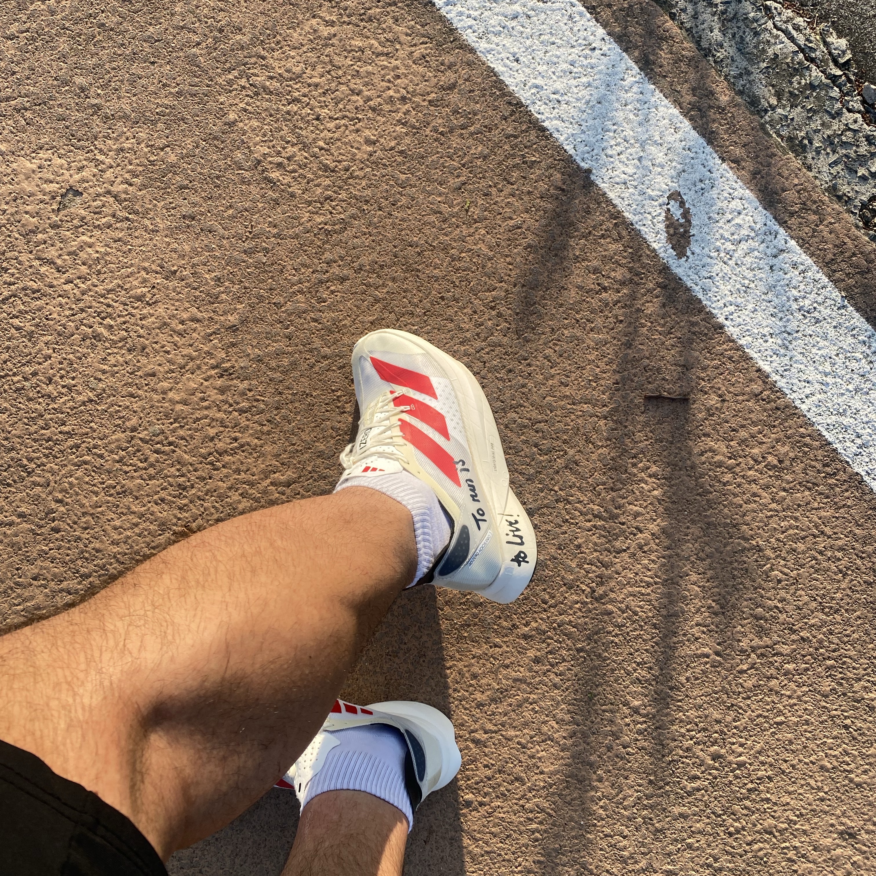 Adidas Adizero Adios Pro 3 Off White Better Scarlet 착용 스타일 - 3