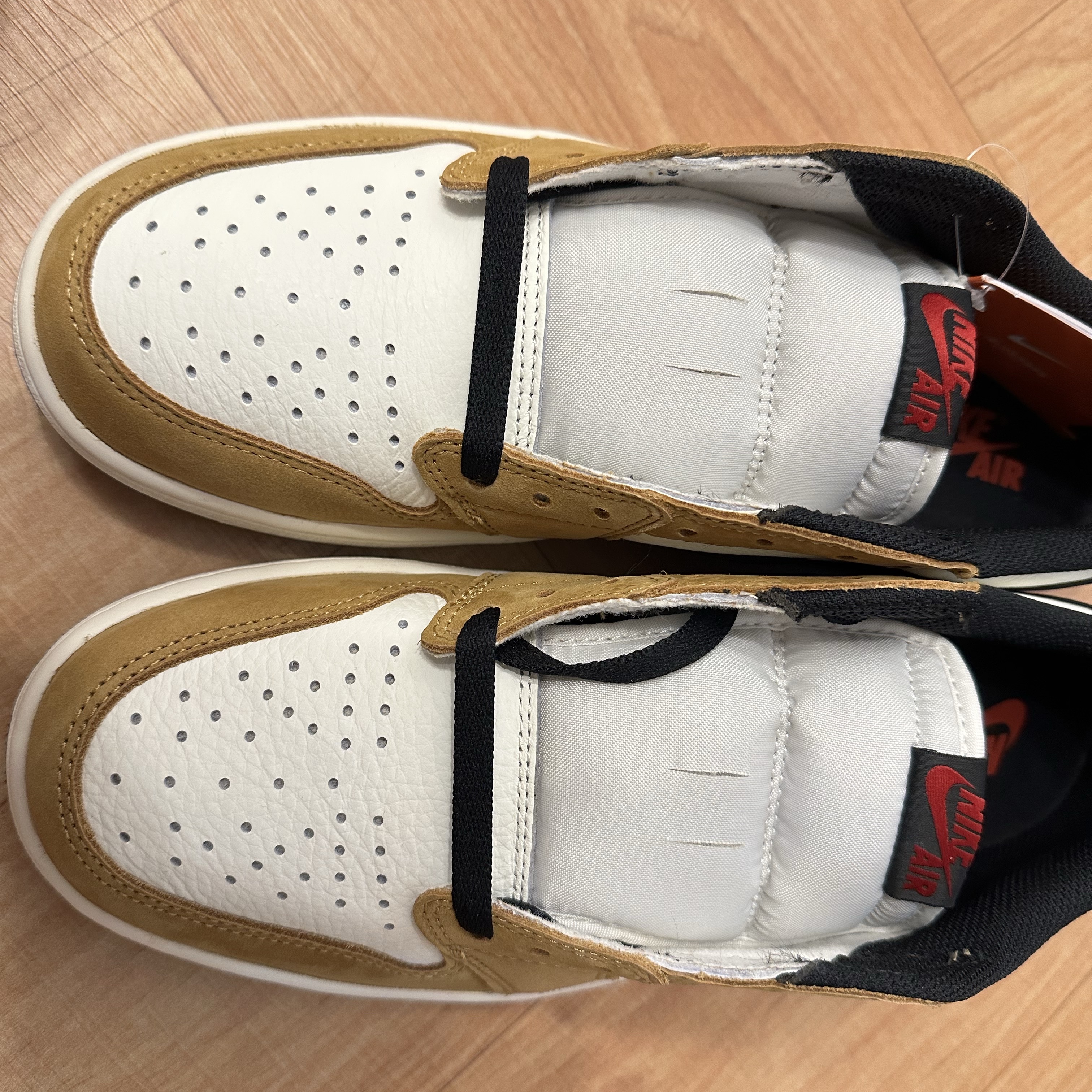 Adidas Superstar Core Black White 착용 스타일 - 3