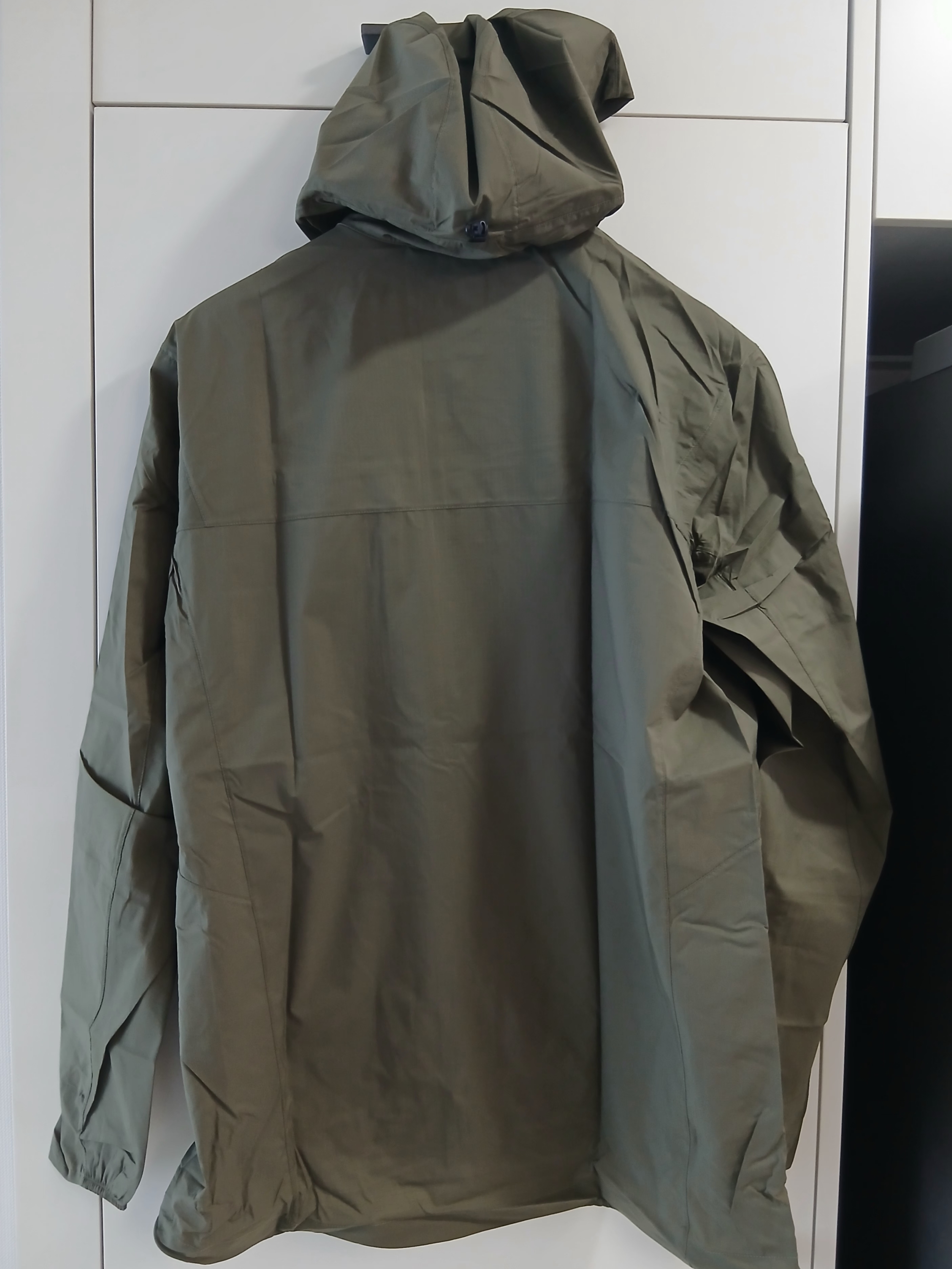 Arc'teryx Squamish Hoody Tatsu 착용 스타일 - 3