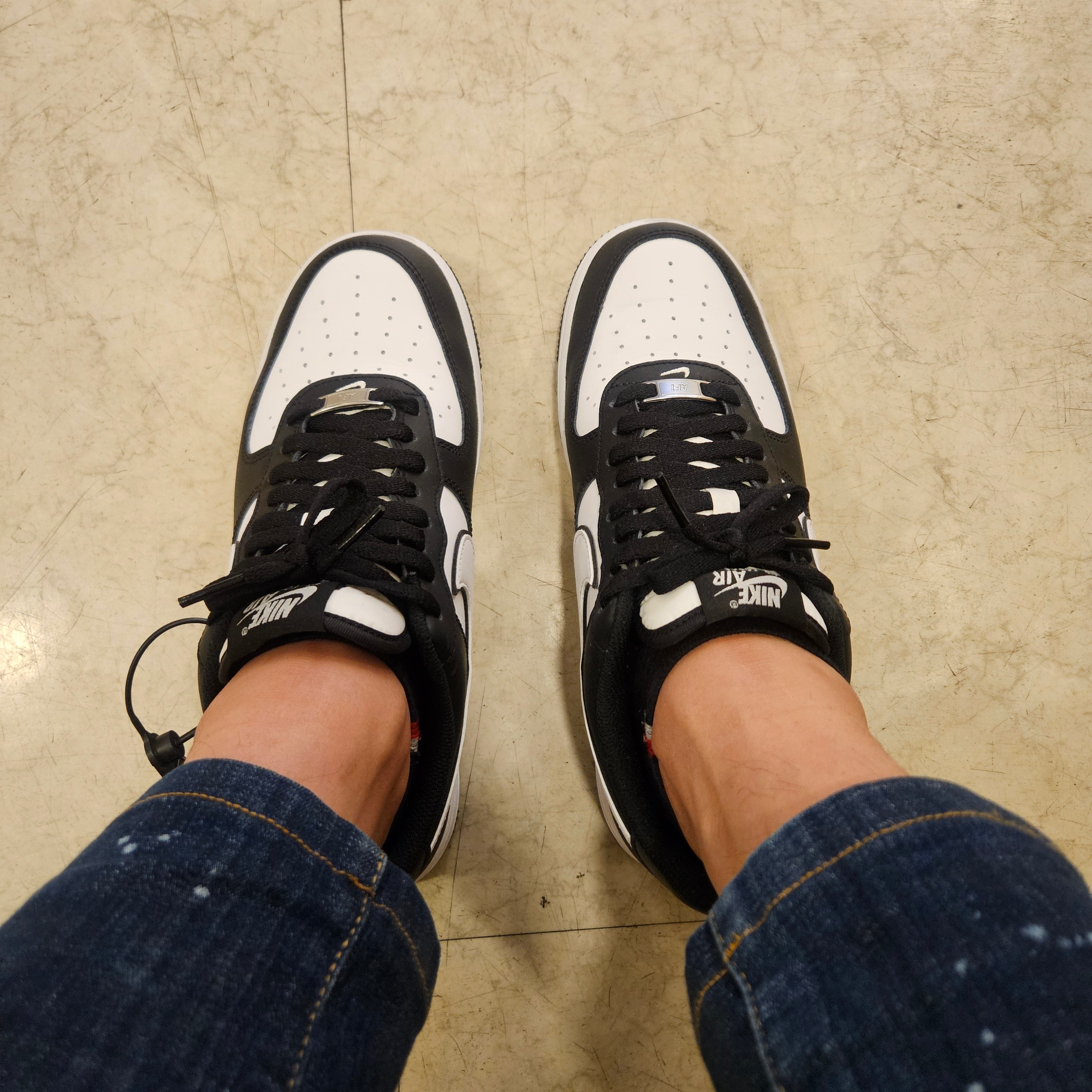 Nike Air Force 1 '07 Black White 착용 스타일