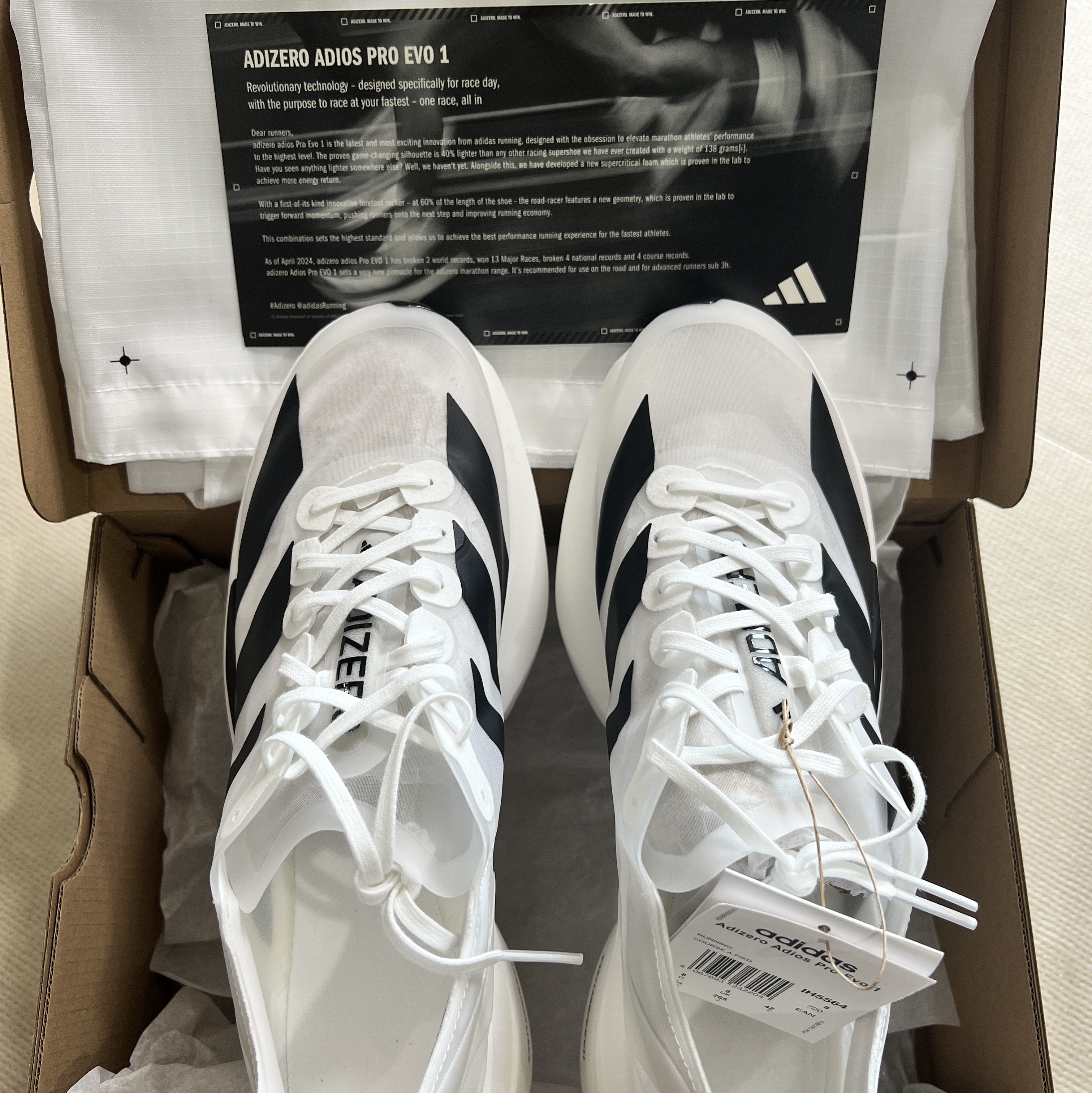 Adidas Adizero Adios Pro EVO 1 White Black 착용 스타일