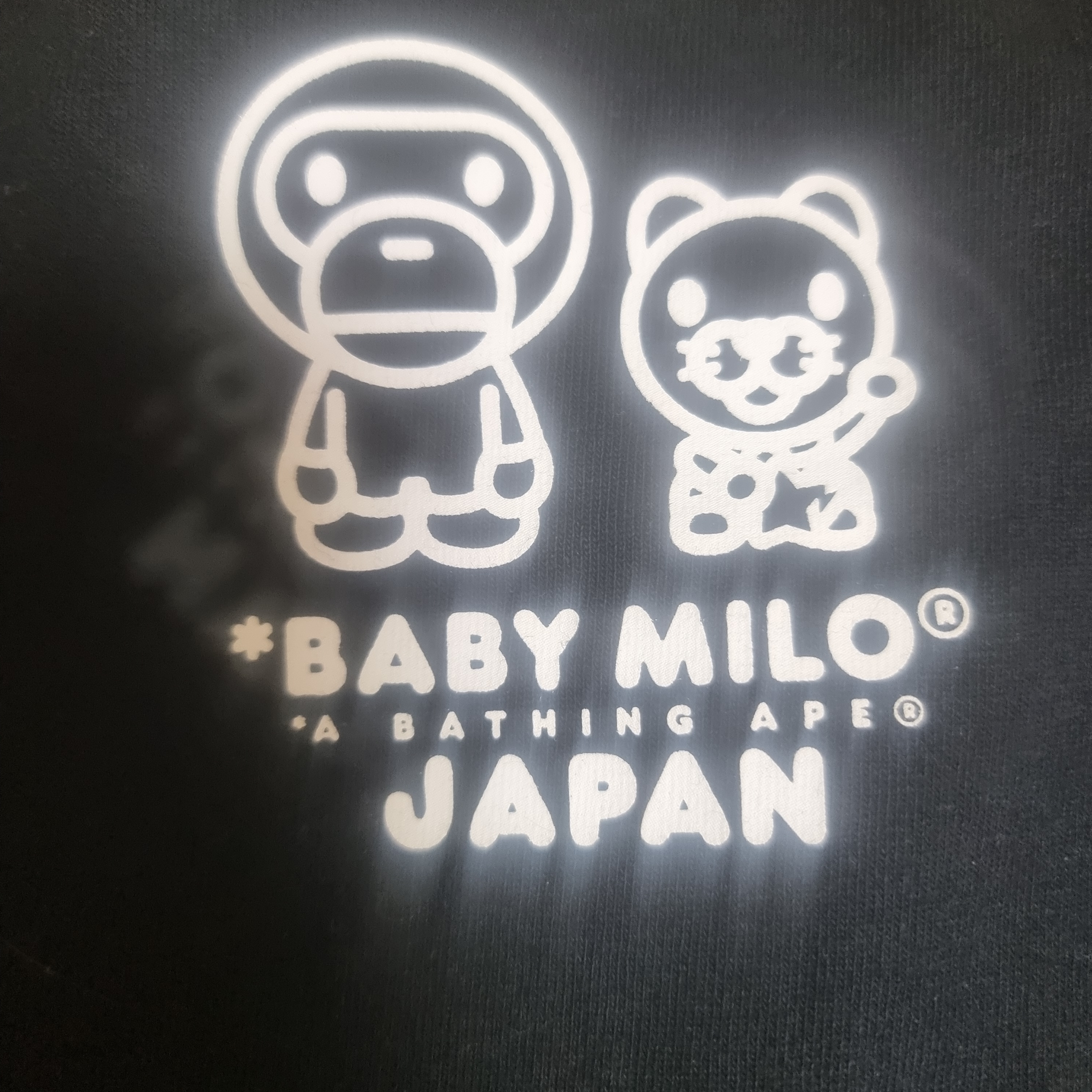 BAPE Baby Milo Japan T-Shirt Black 착용 스타일 - 2