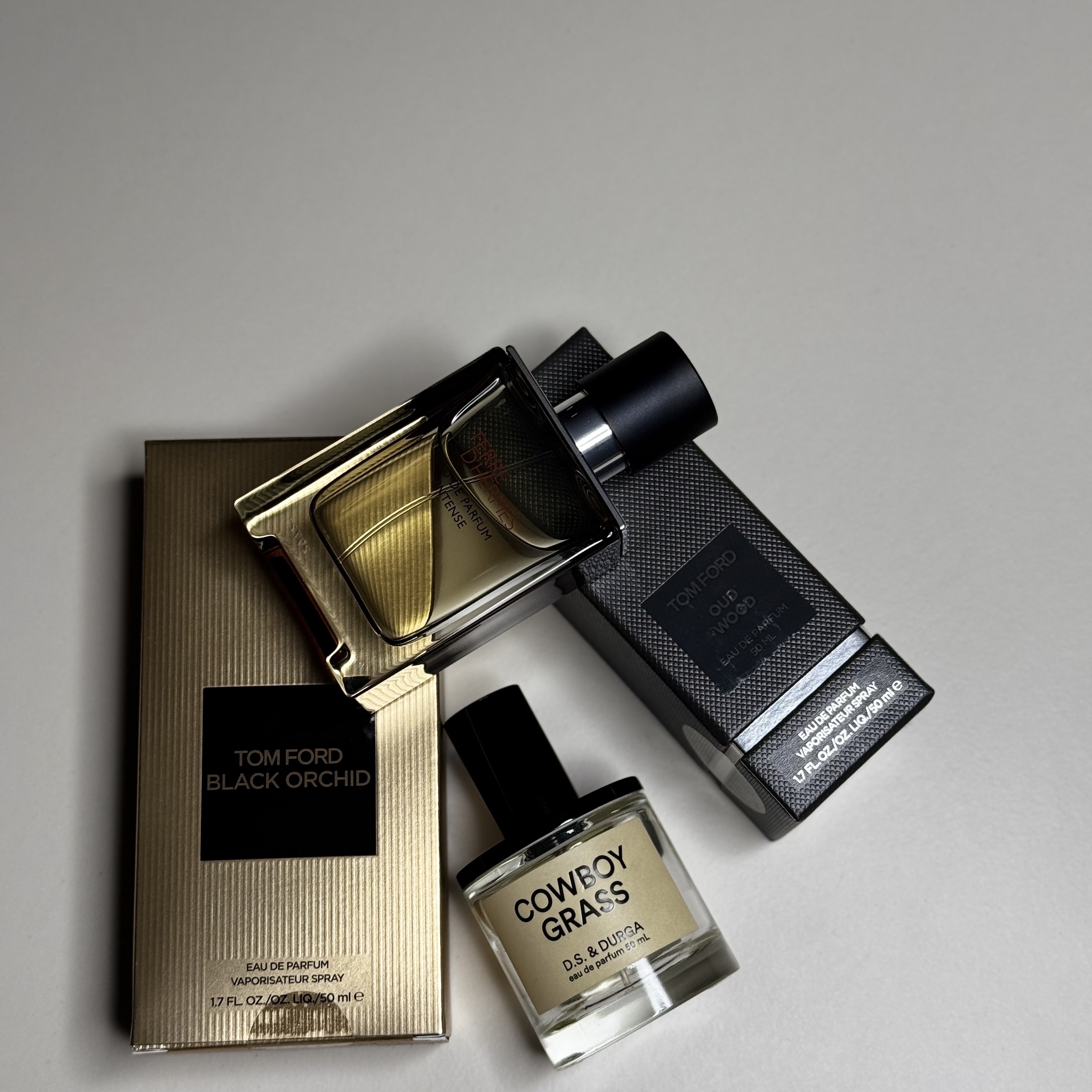 Tom Ford Oud Wood Eau De Parfum 50ml 착용 스타일 - 1