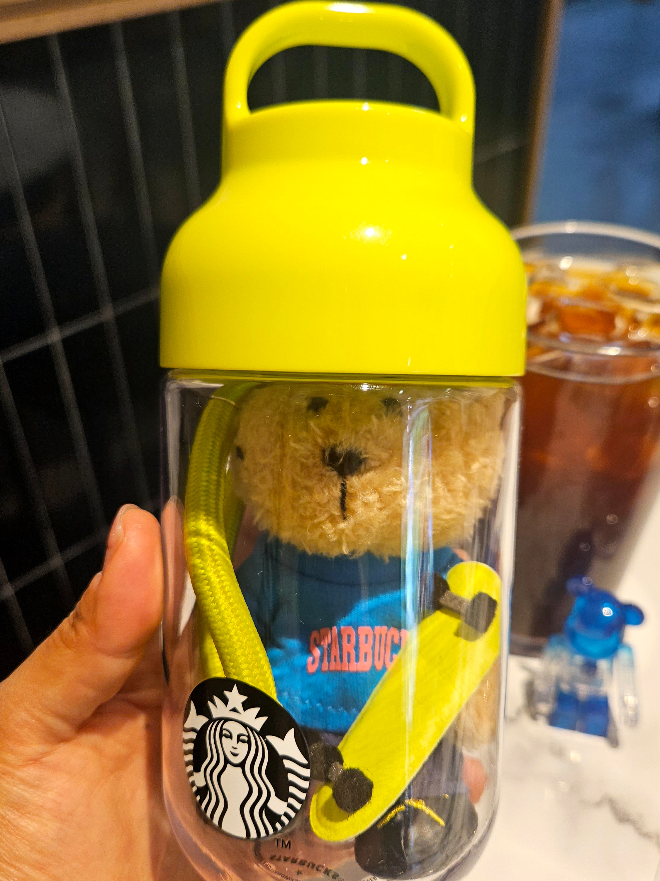 Bearbrick x Ader Error 100% 착용 스타일 - 1