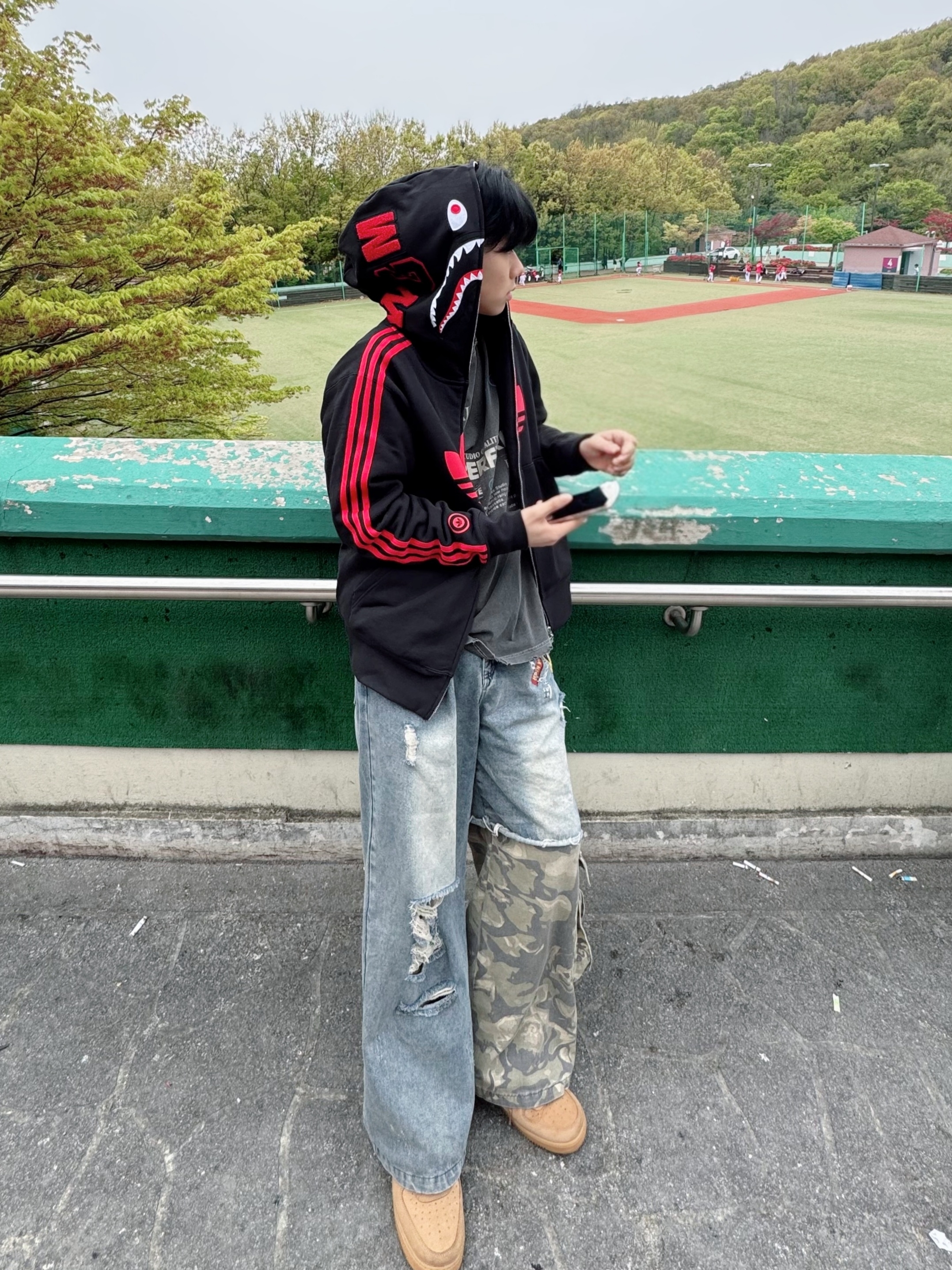 Adidas x BAPE Ultimate Shark Hoodie Black - US Sizing, Nike Air Force 1 '07 WB Flax 착용 스타일 - 2