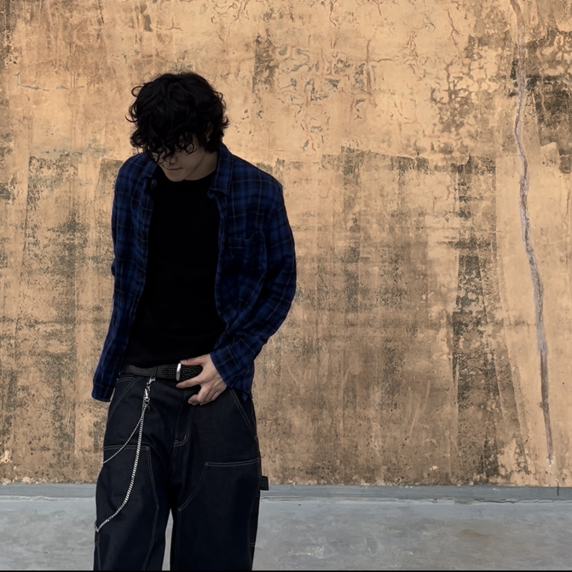 Nike Air Force 1 '07 Low Triple Black, Undermycar Mu.80 Anti Fxxking Logo Play Muscle Fit Basic T-Shirts Black 착용 스타일 - 3