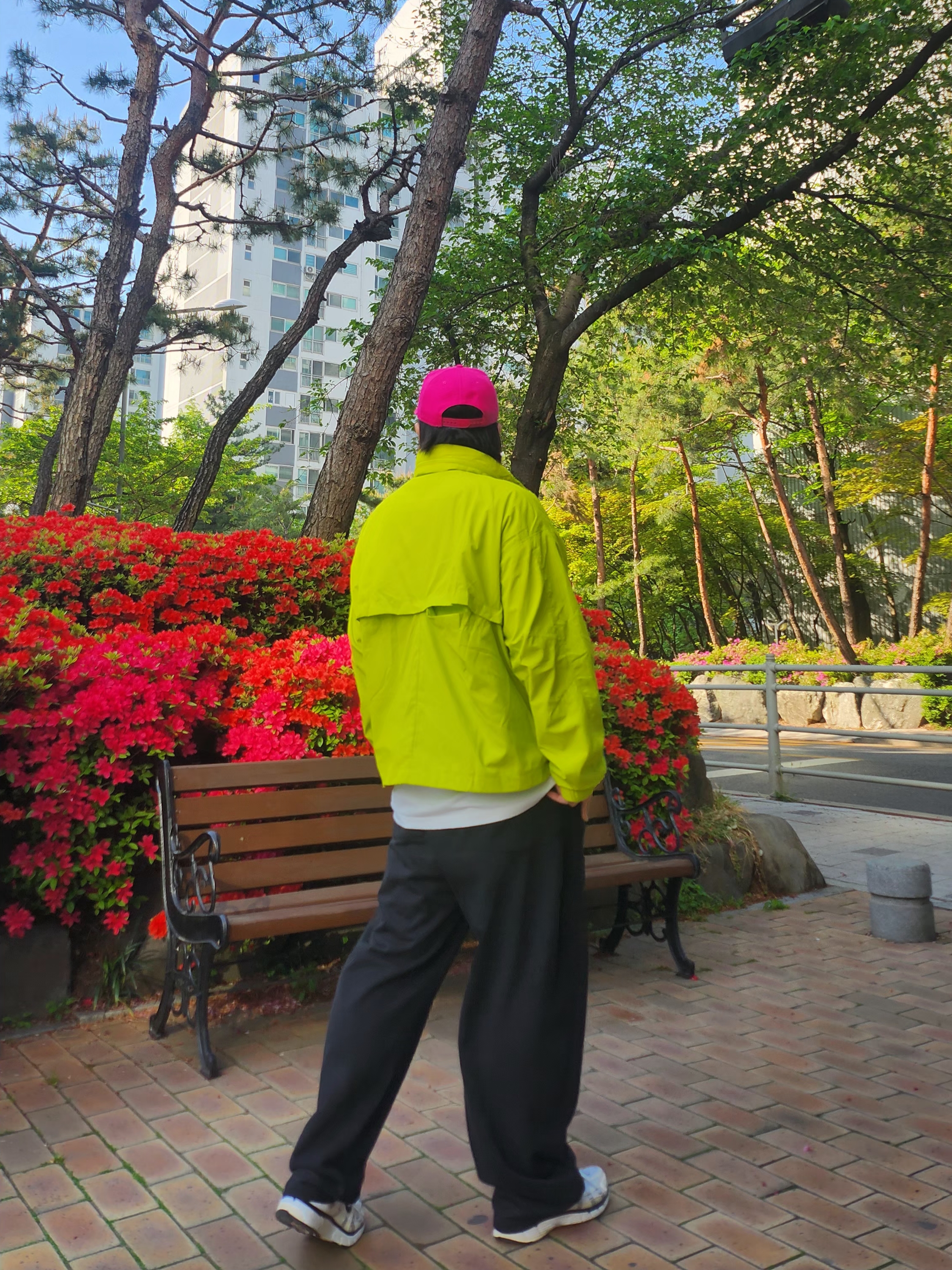 Nike Tech Jacket Bright Cactus - Asia, Suade Two Tuck Long Pants Black 착용 스타일 - 5