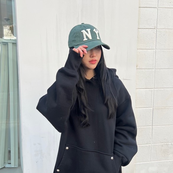 American Needle Archive NY Black Ykees NL Dark Green 착용 스타일 - 5