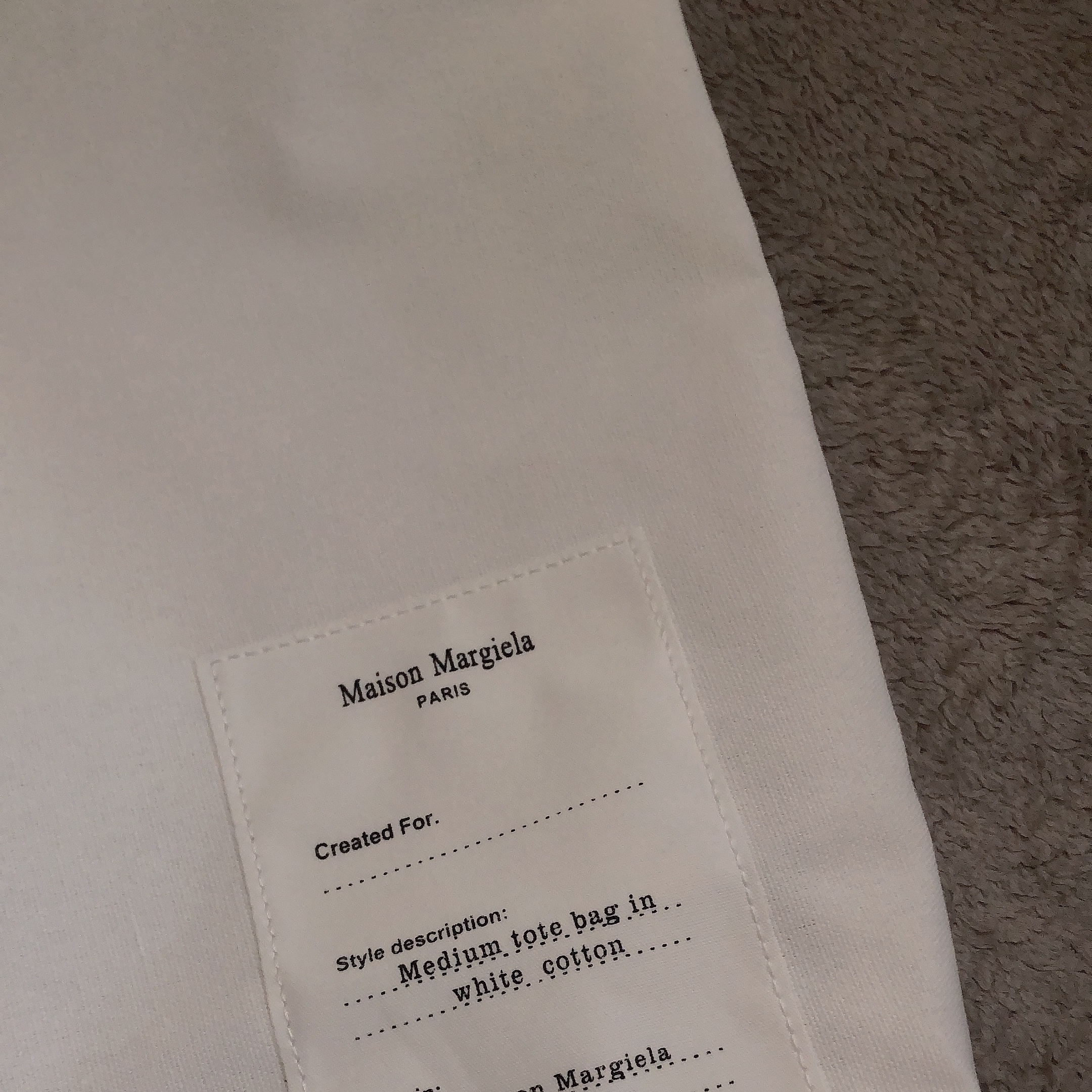 Maison Margiela Replica From The Garden Eau De Toilette 100ml, Maison Margiela Replica Lazy Sunday Morning Eau De Toilette 100ml 착용 스타일 - 2