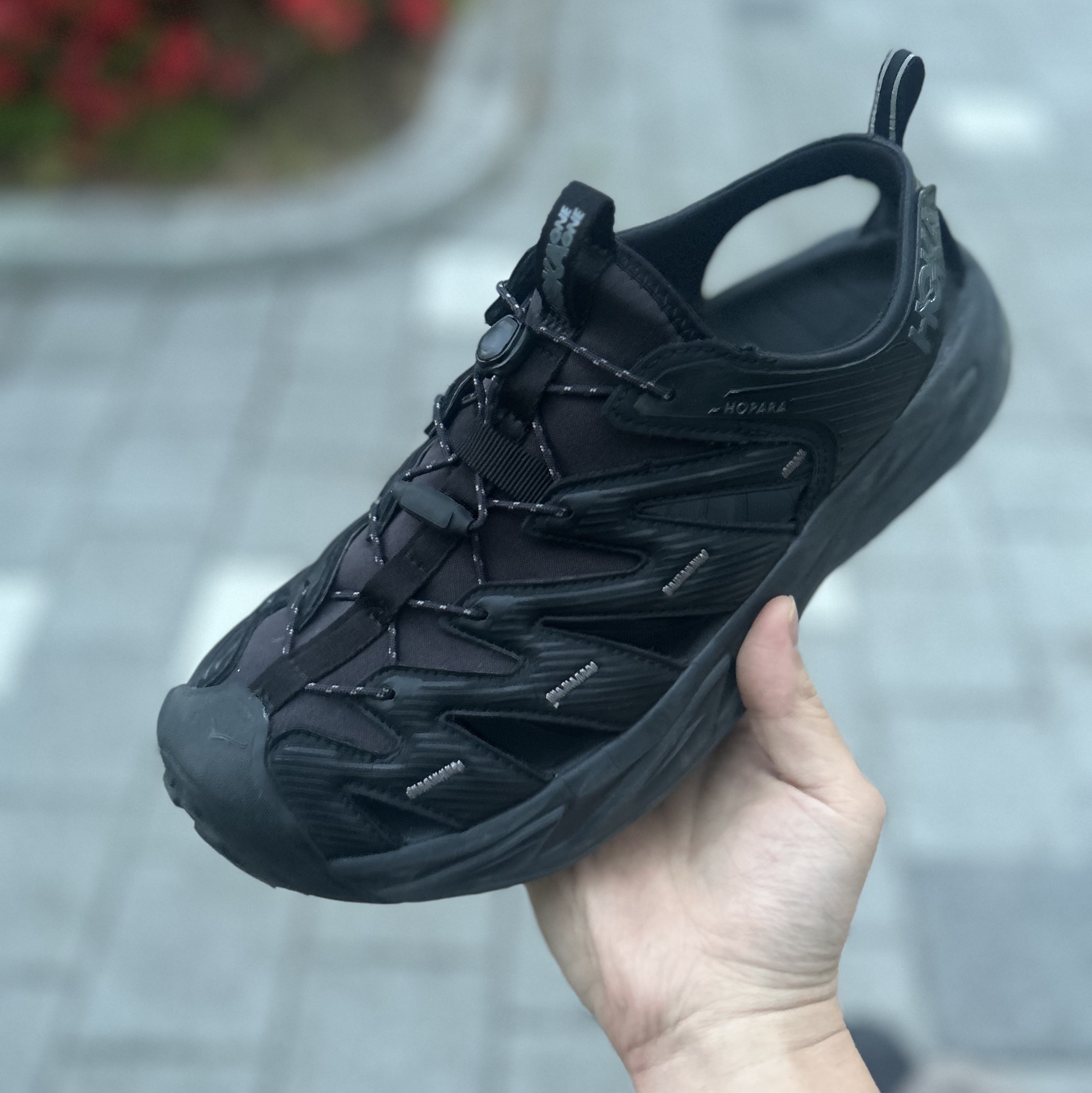 Hoka Hopara Black 착용 스타일 - 1