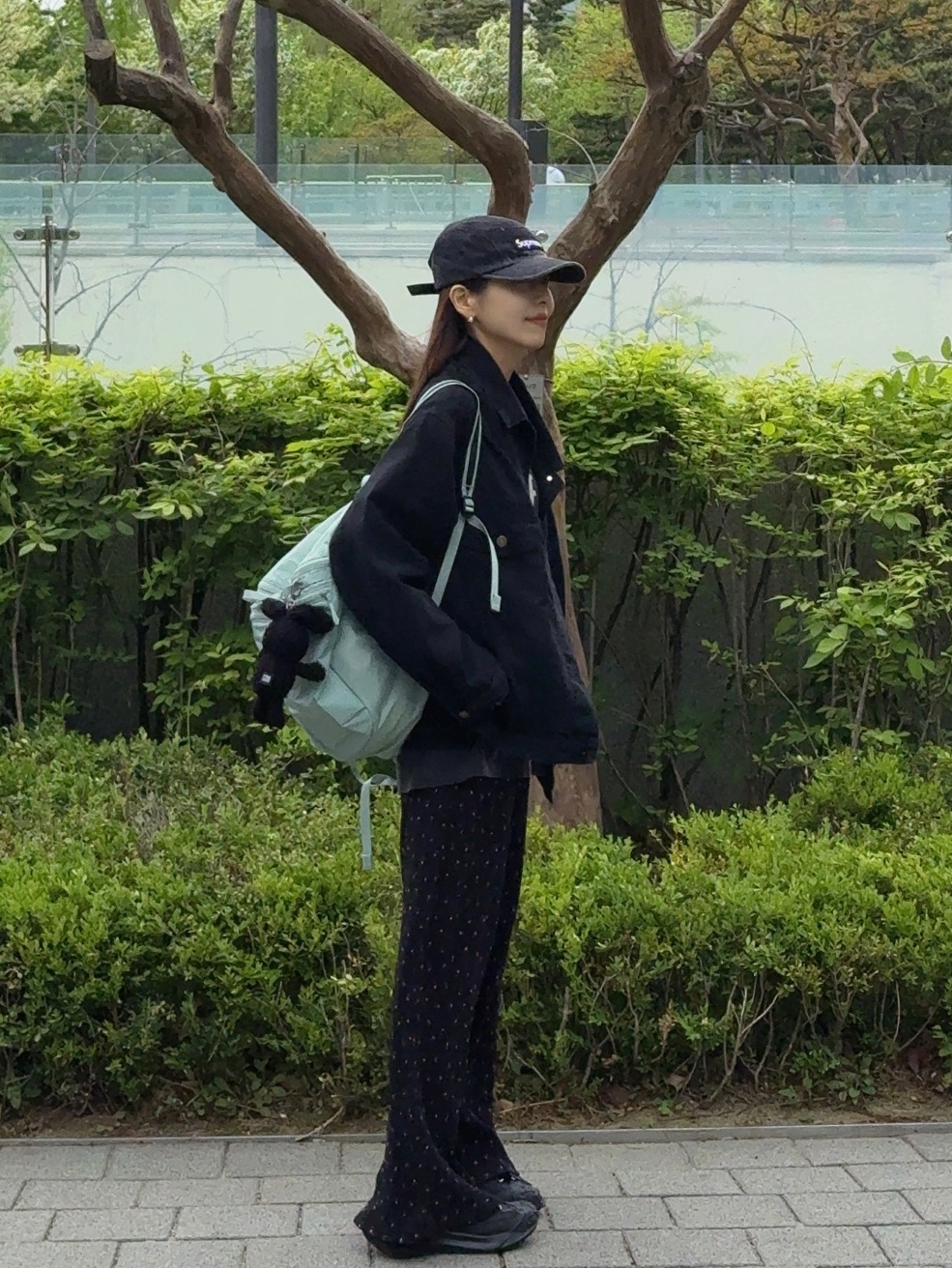Supreme Denim Camp Cap Black - 23SS, Nike x Comme des Garcons Homme Plus ACG Mountain Fly 2 Low Black 착용 스타일 - 1
