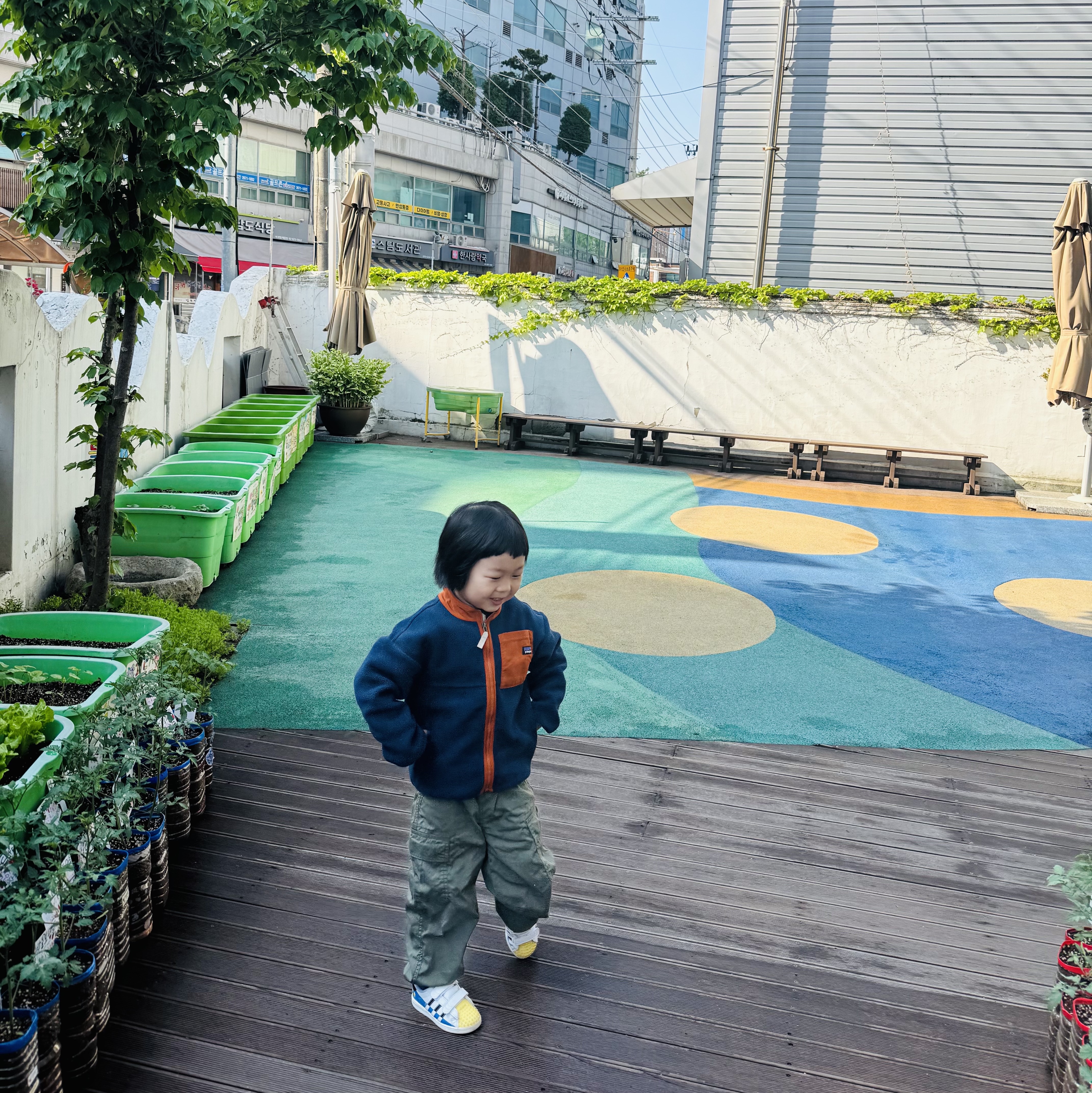 (Infant) Adidas x Lego Superstar CF Cloud White Core Black, (Kids) Patagonia Synchilla Fleece Jacket Tidepool Blue 착용 스타일 - 2