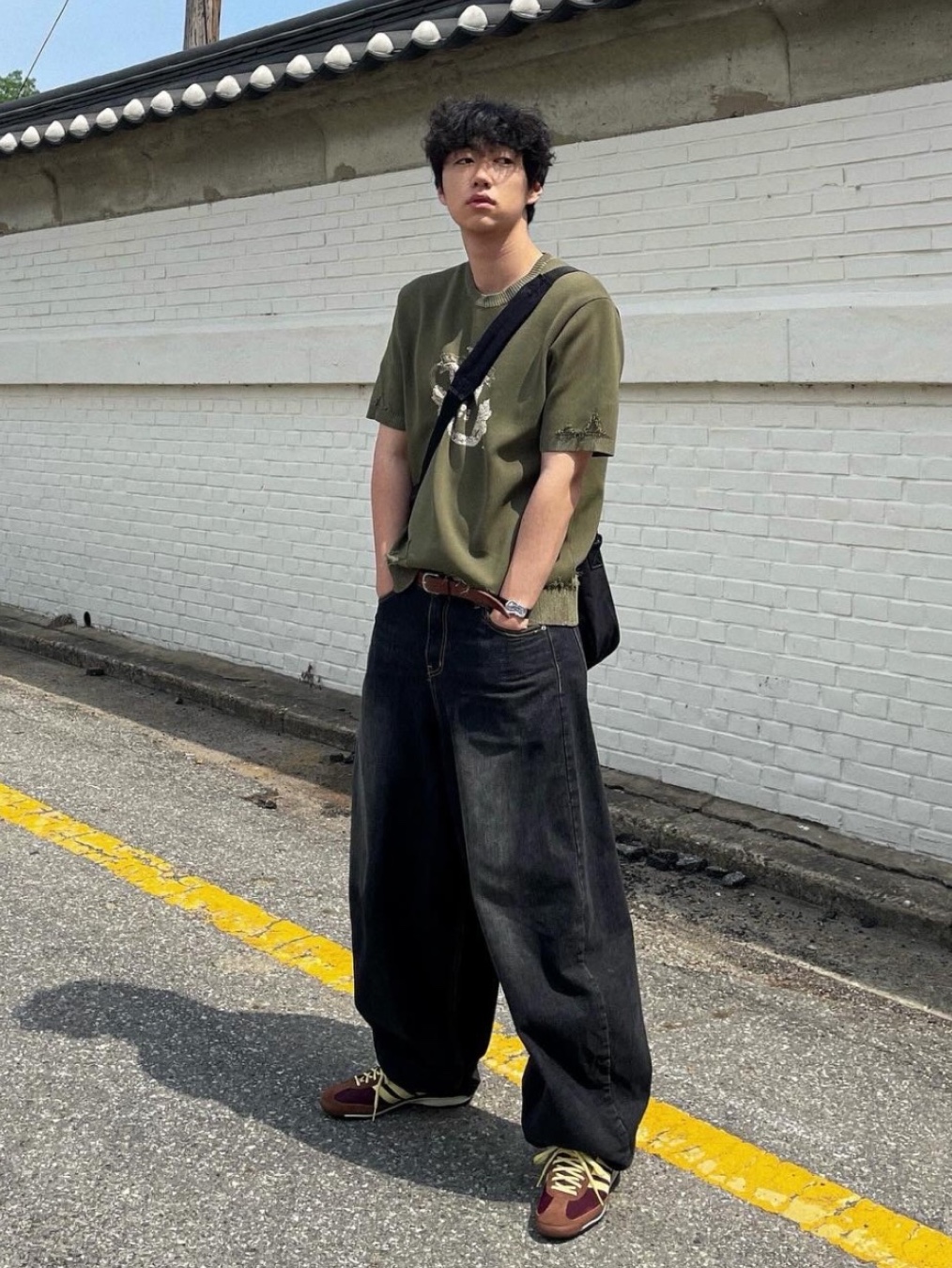 Roa Hiking Rozes Sand Orange, (W) Adidas SL 72 OG Maroon Almost Yellow 착용 스타일 - 3