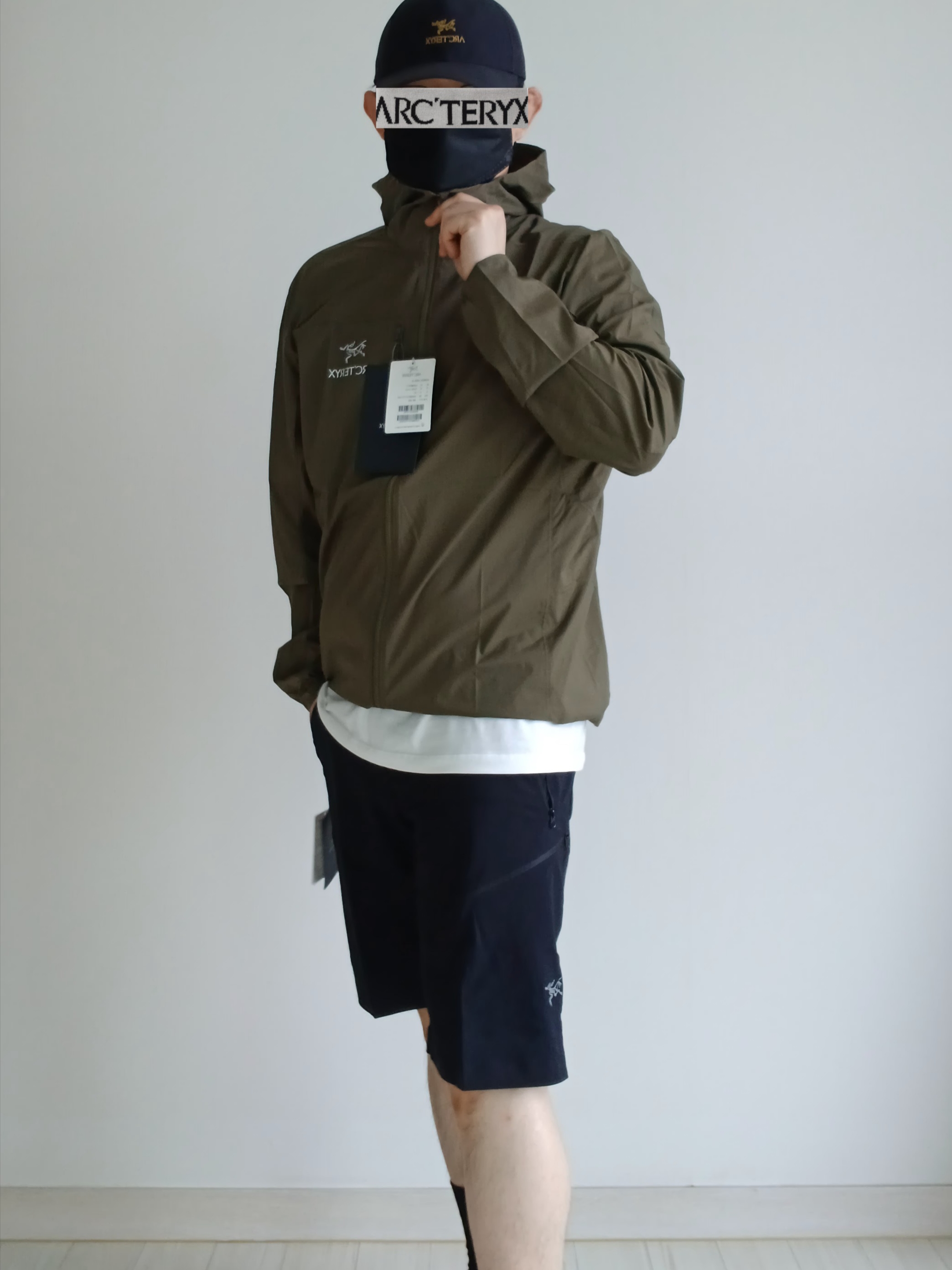Arc'teryx Squamish Hoody Tatsu, Arc'teryx Bird Word Cap 24K Black 착용 스타일 - 3