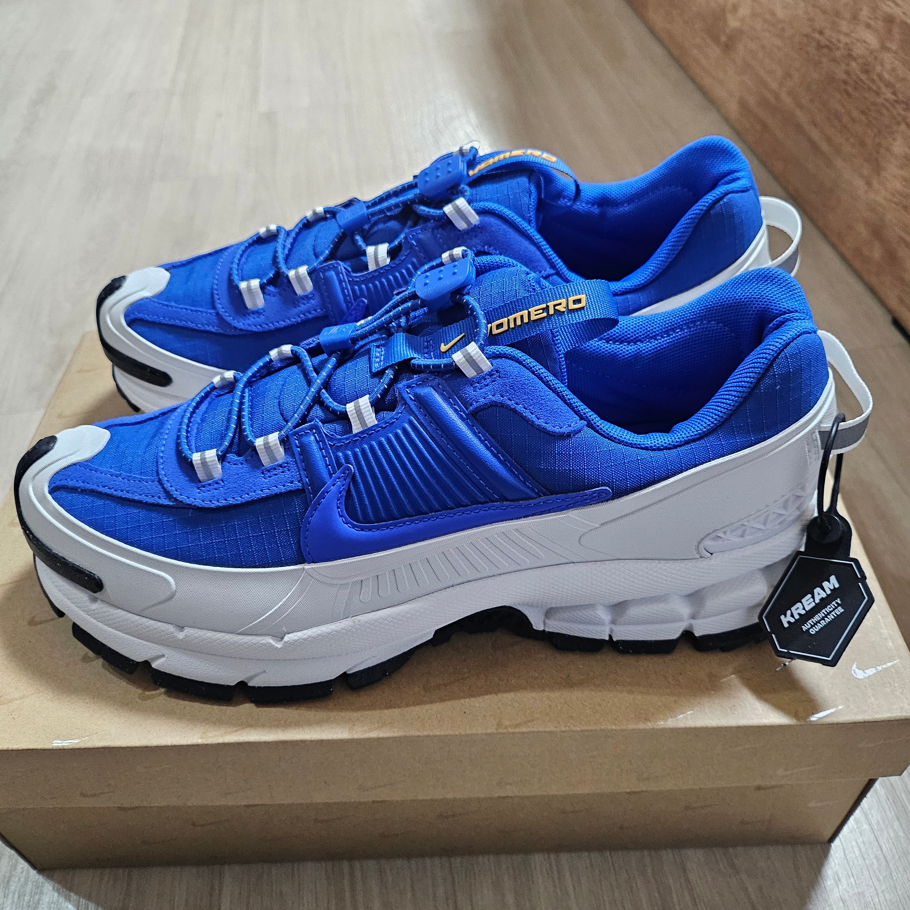 Nike Zoom Vomero Roam Racer Blue Summit White 착용 스타일 - 2