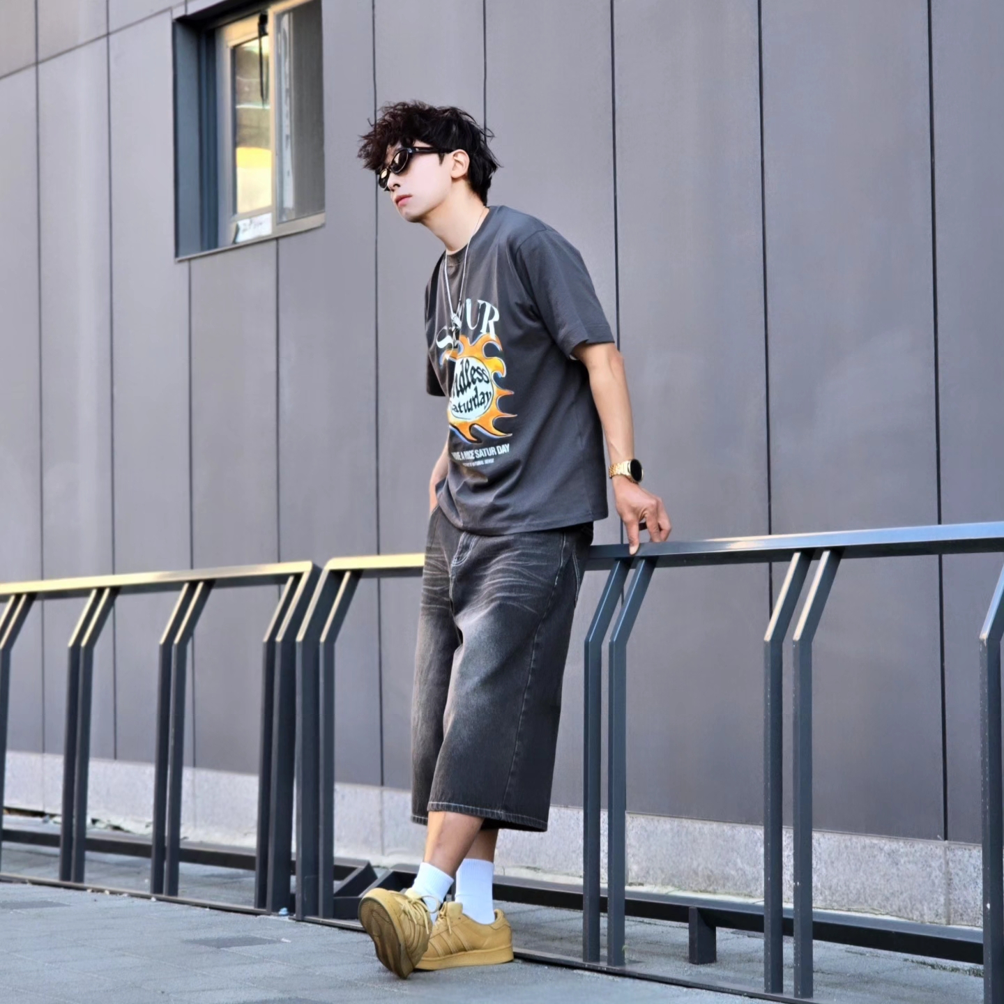 Adidas Superstar Golden Beige, Samsung Galaxy Watch6 44mm LTE Silver (Korean Ver.) 착용 스타일 - 4