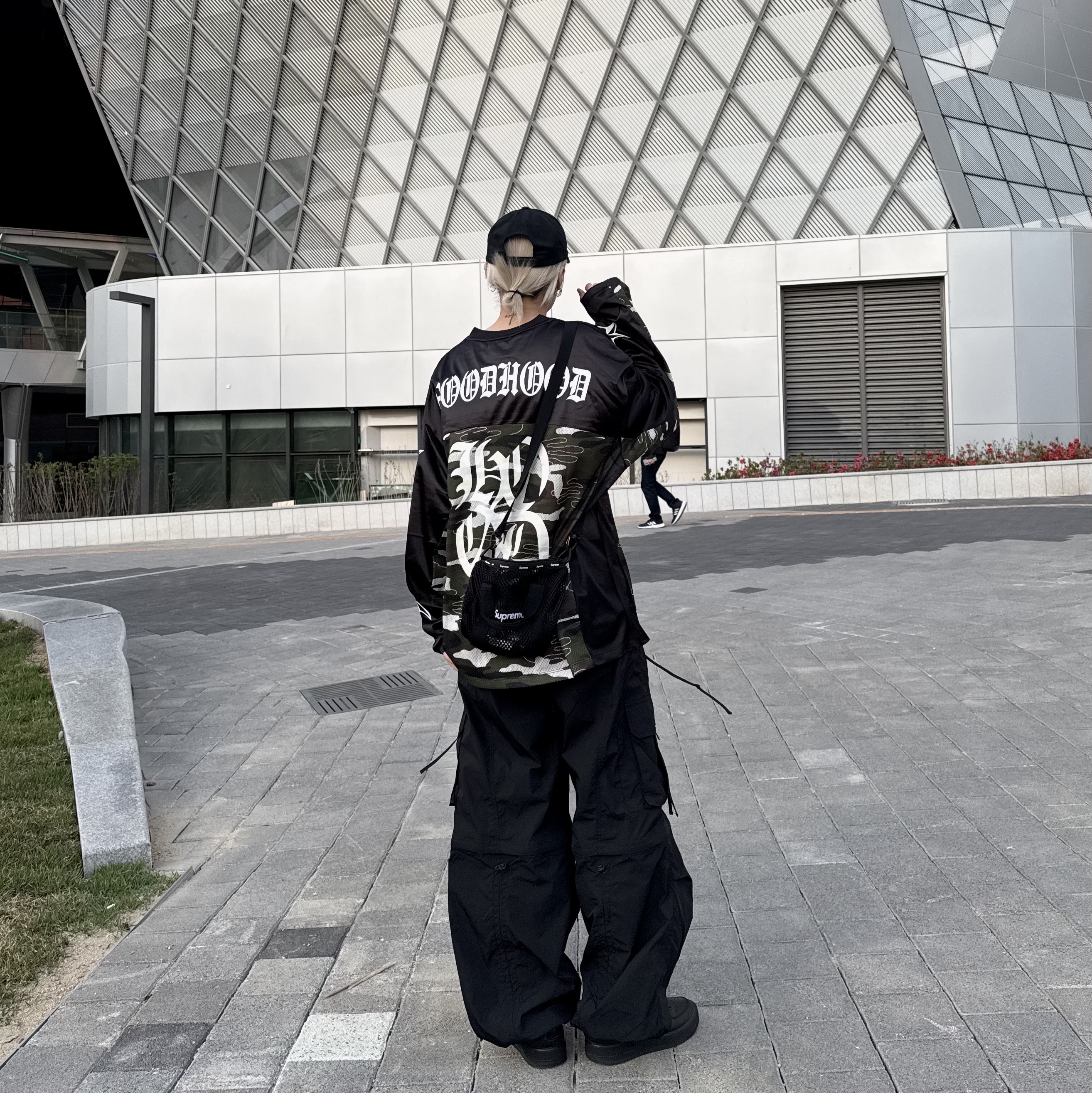 Nike x Ambush Air Force 1 Low SP Black, Supreme Mesh Mini Duffle Bag Black - 23SS 착용 스타일 - 3