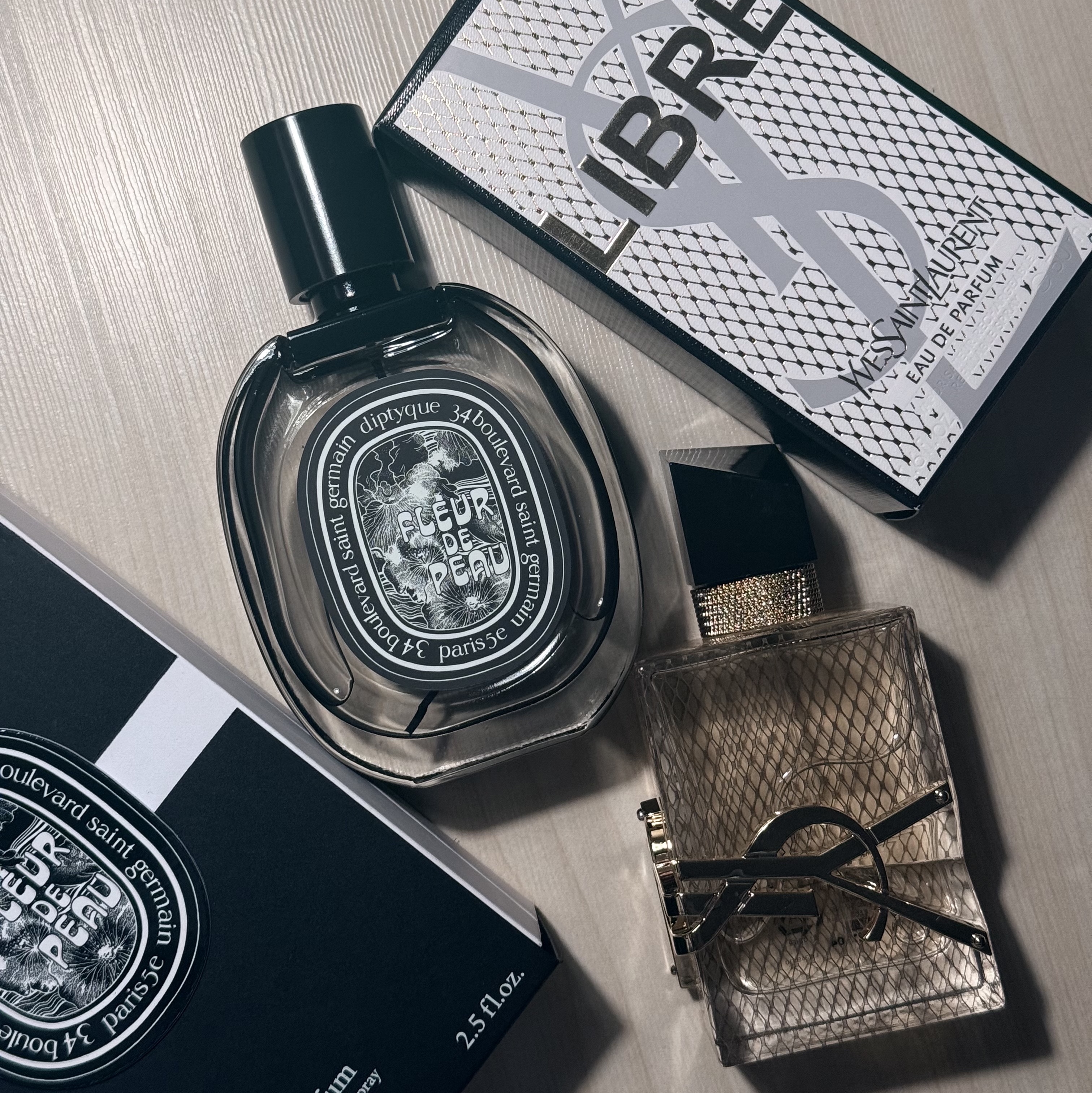 Diptyque Fleur De Peau Eau De Parfum 75ml, Yves Saint Laurent Libre Flowers Flames Eau De Parfum 50ml 착용 스타일