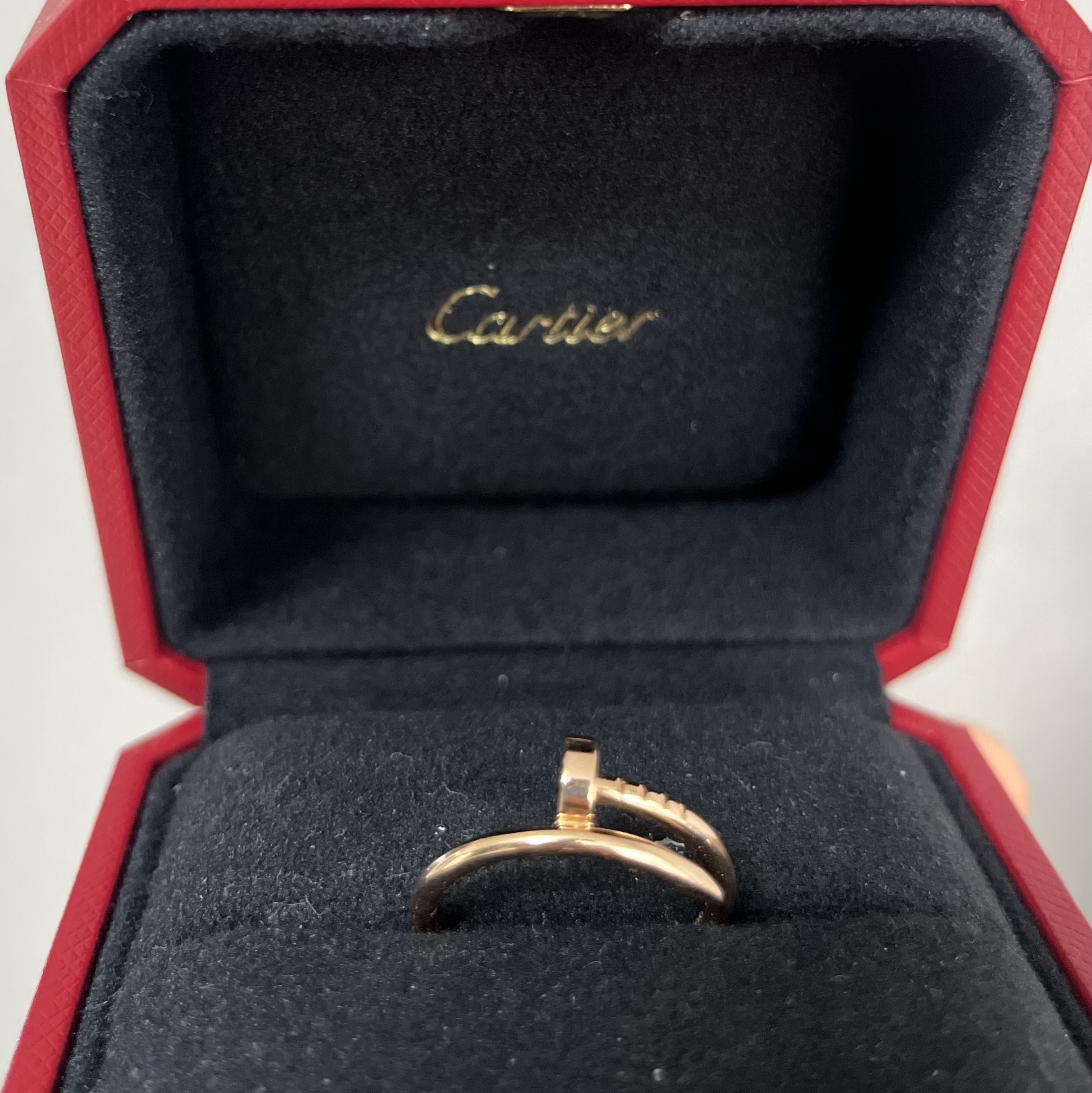 Cartier Juste un Clou Ring Small Rose Gold 착용 스타일