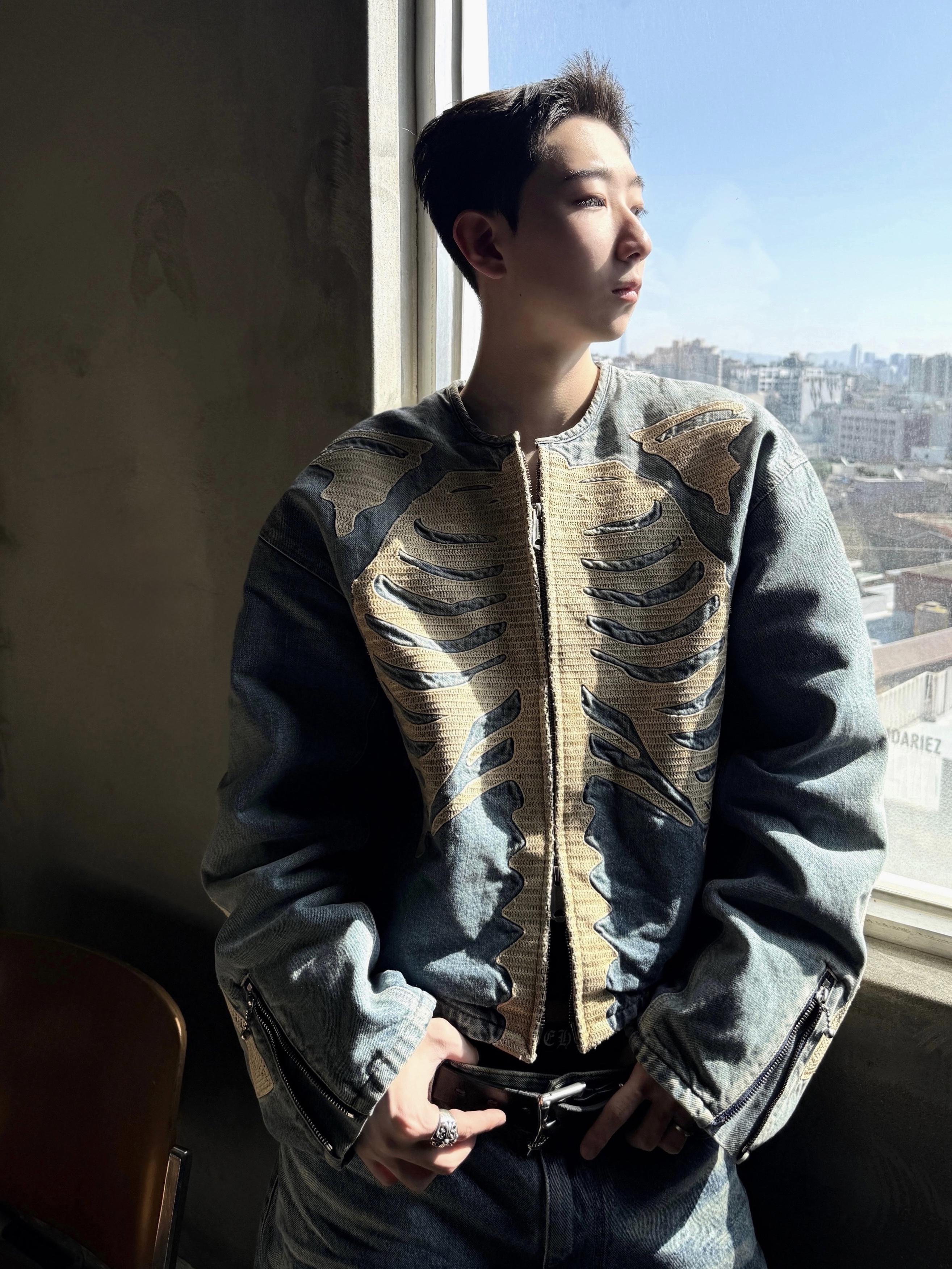 Kapital 14 oz. Black X Black Denim Motocross Bone Jacket Denim 착용 스타일 - 1