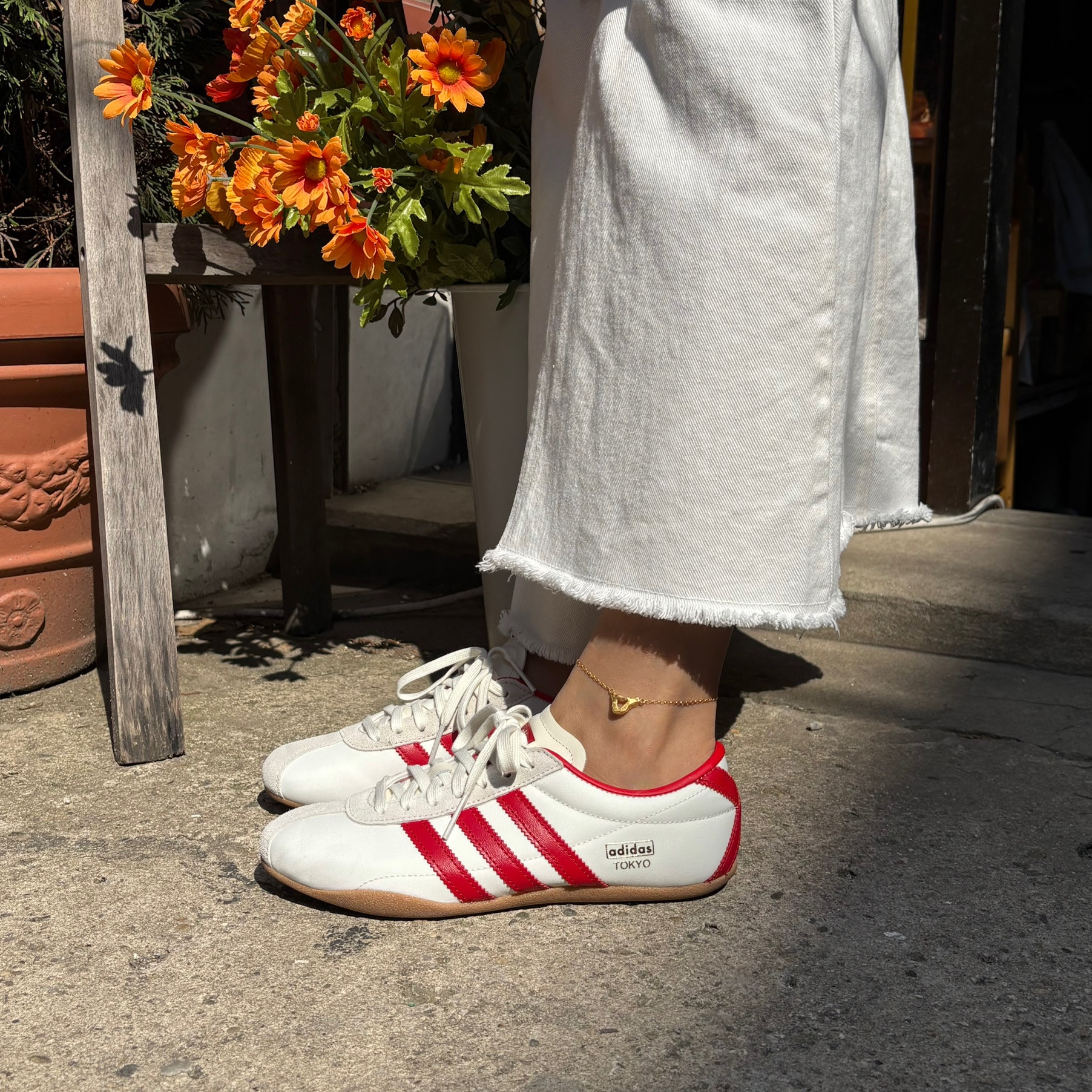 (W) Adidas Tokyo Off White Better Scarlet 착용 스타일 - 10